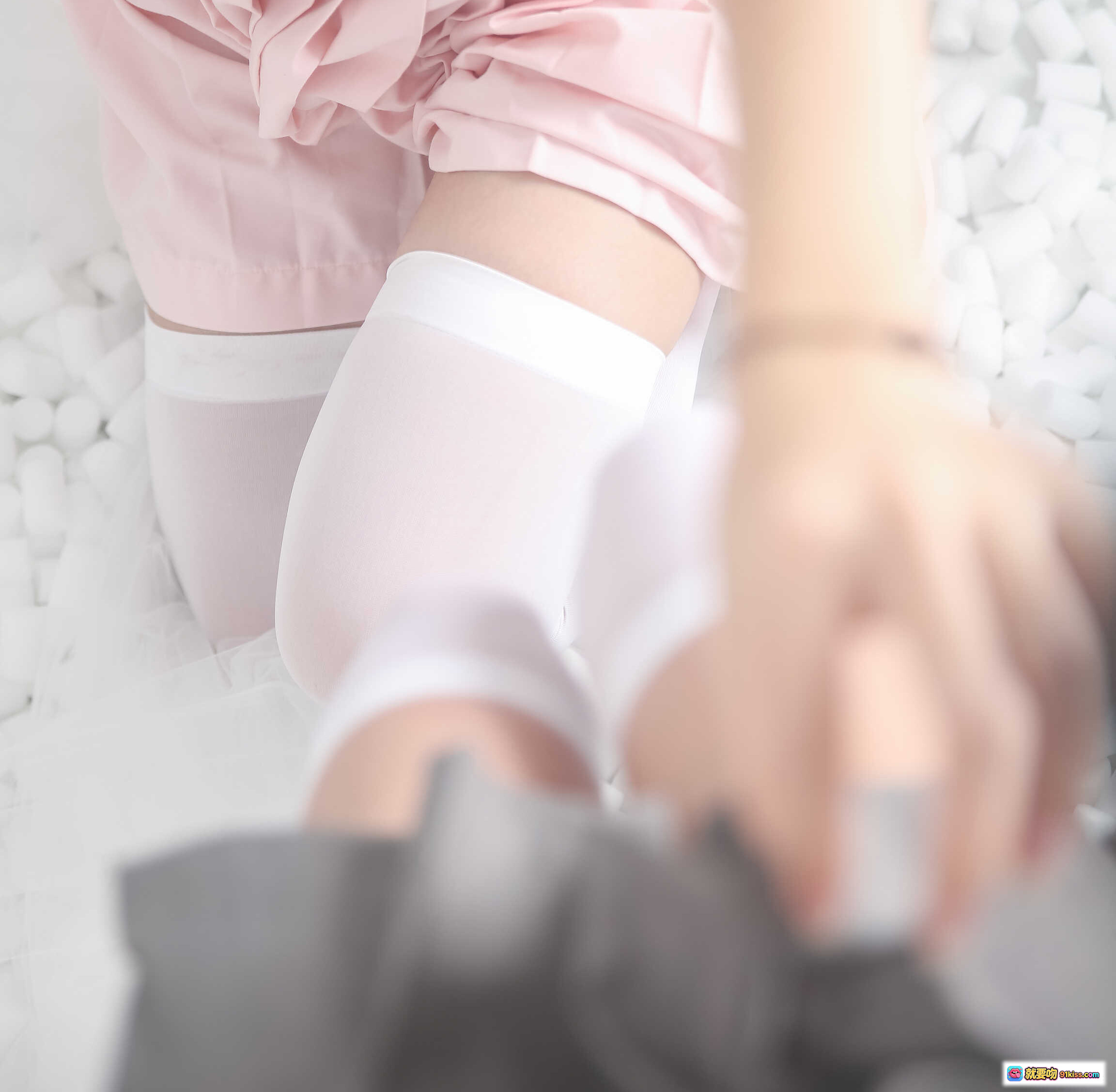 图片[9] - 鳗鱼霏儿NO.008百合写真｜桜桃喵×鳗鱼霏儿粉色梦幻双人自拍少女风19P高清图集 - 就要吻