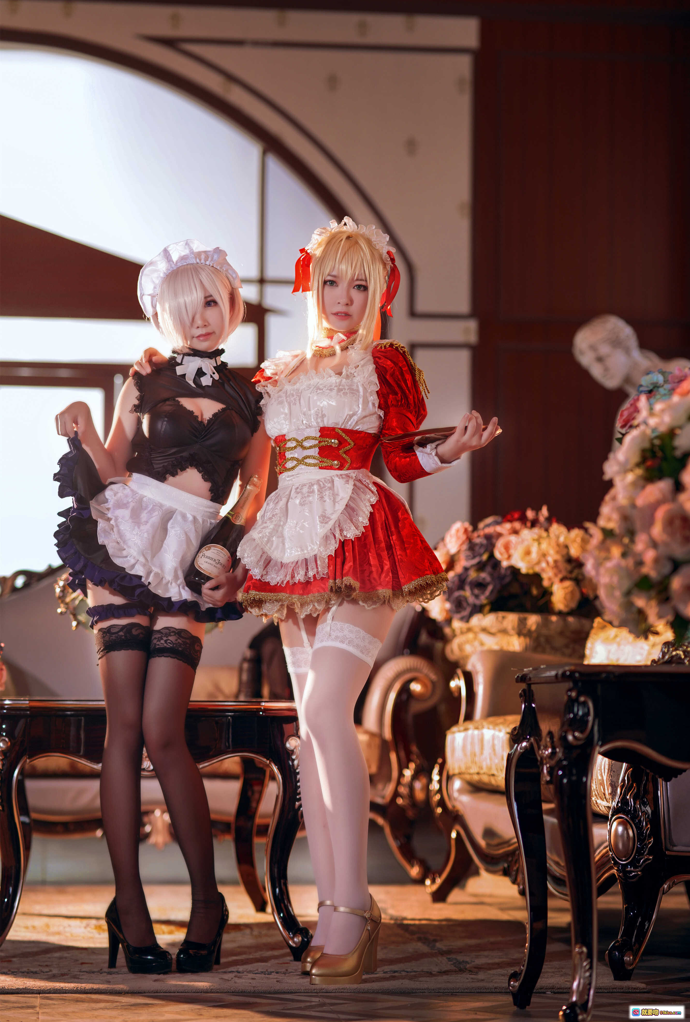 图片[10] - 面饼仙儿NO.079 Claudius x Kyrielight女仆Cosplay 半半子X面饼仙儿精致双人写真 豪华室内场景香槟花束优雅摆拍 - 就要吻
