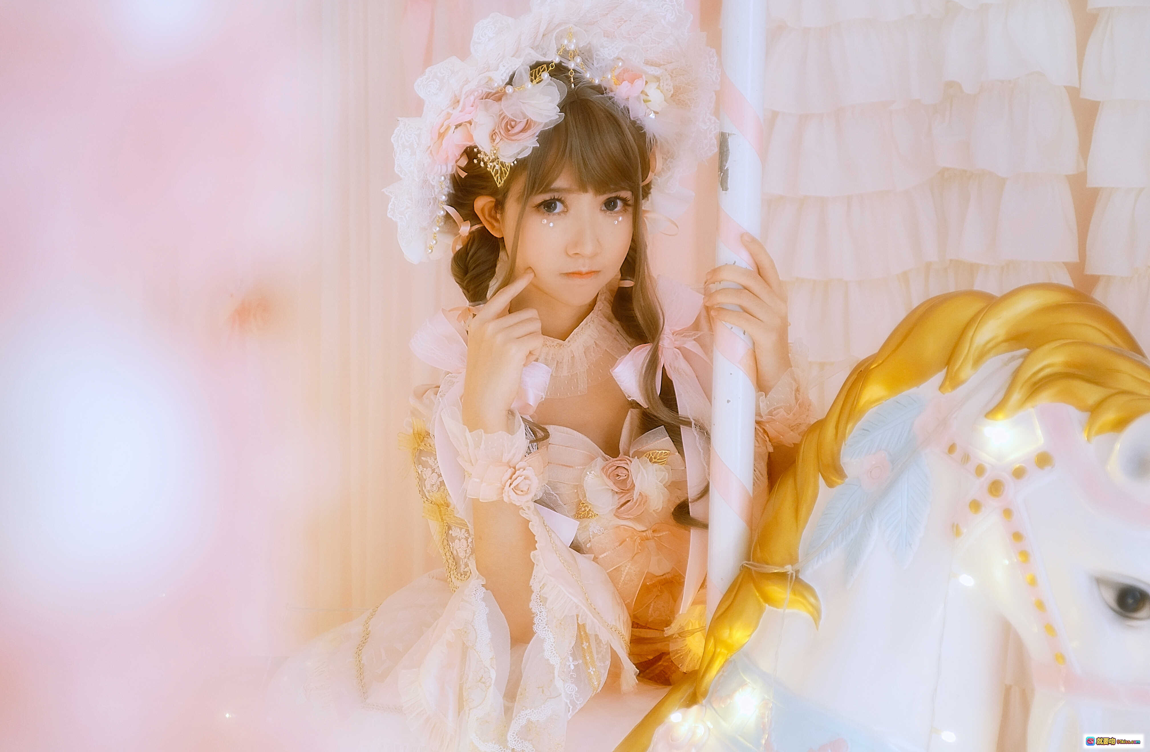 图片[10] - 鳗鱼霏儿NO.045猫系洛丽塔写真｜粉色梦幻圣诞树+独角兽装饰+蕾丝蓬裙+柔光氛围感少女摄影 - 就要吻