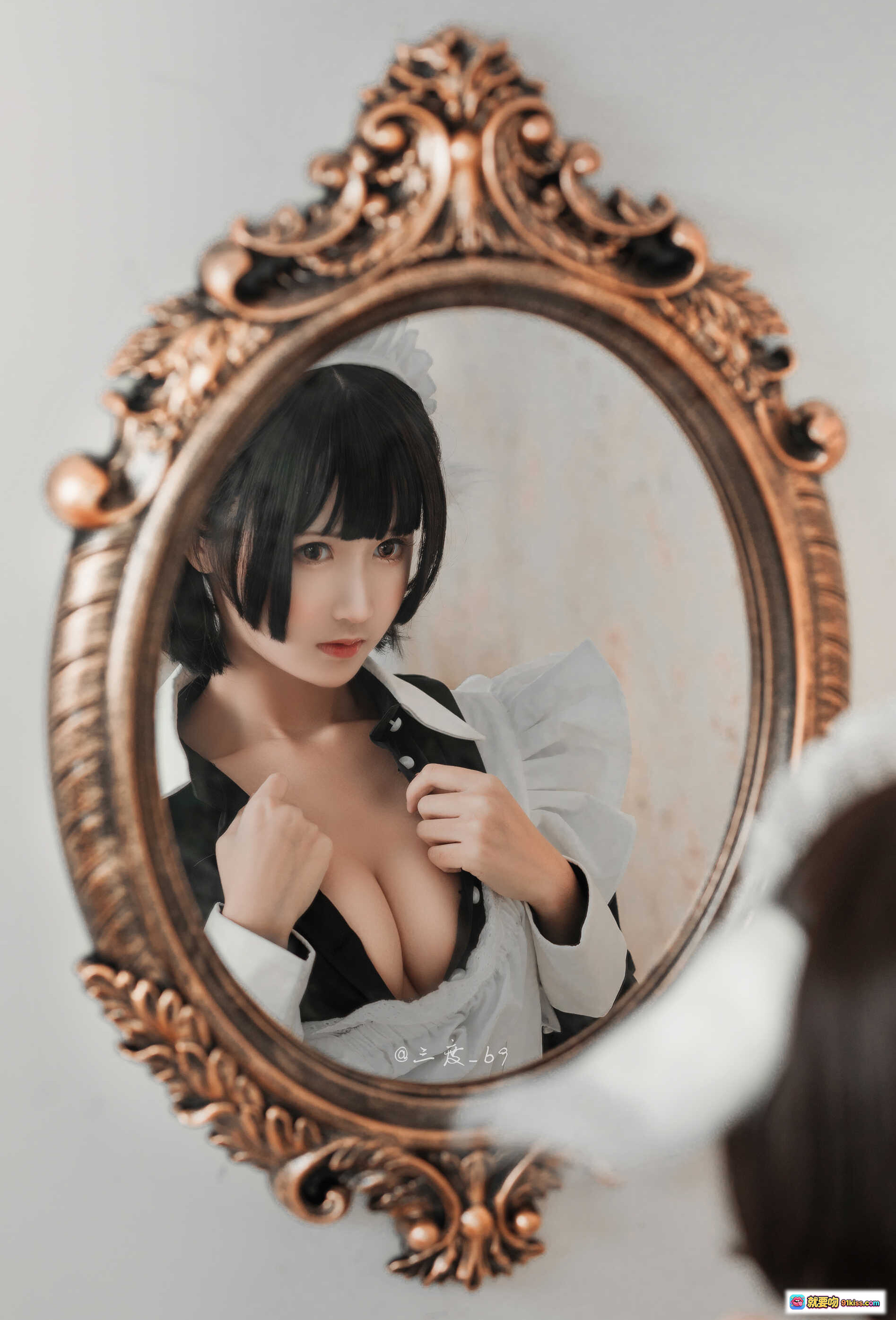 图片[1] - 三度_69兔耳女仆写真NO.009｜华丽镜框映衬黑发短发少女｜精致洛丽塔风女仆装｜36P高清图集 - 就要吻