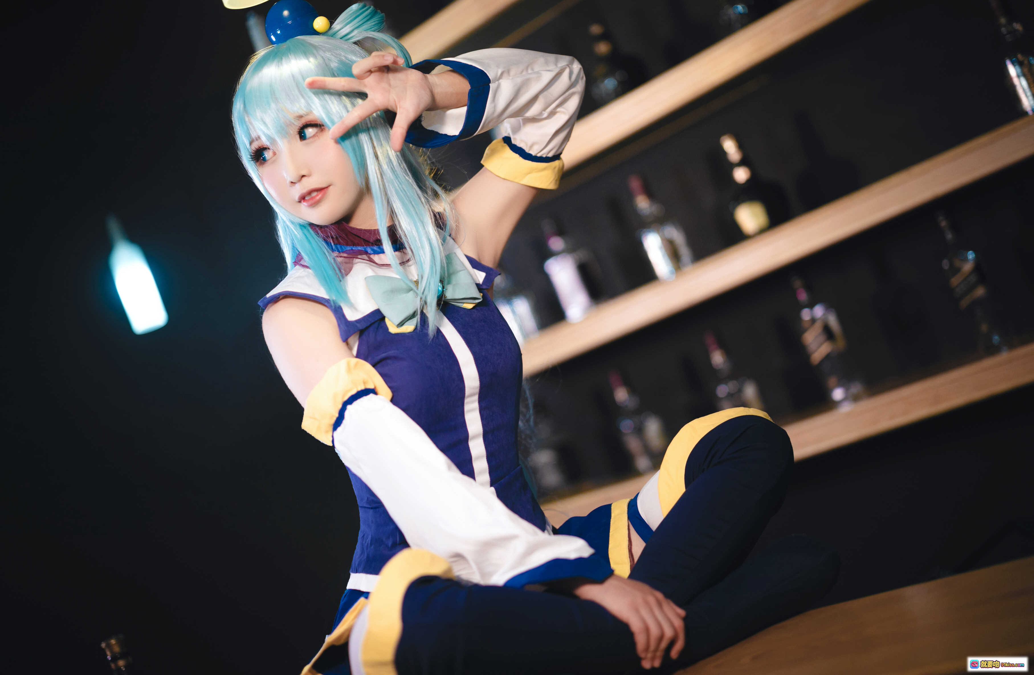 图片[7] - 面饼仙儿NO.031阿克亚cosplay蓝发双马尾女仆装酒吧场景写真20P高清图集 - 就要吻