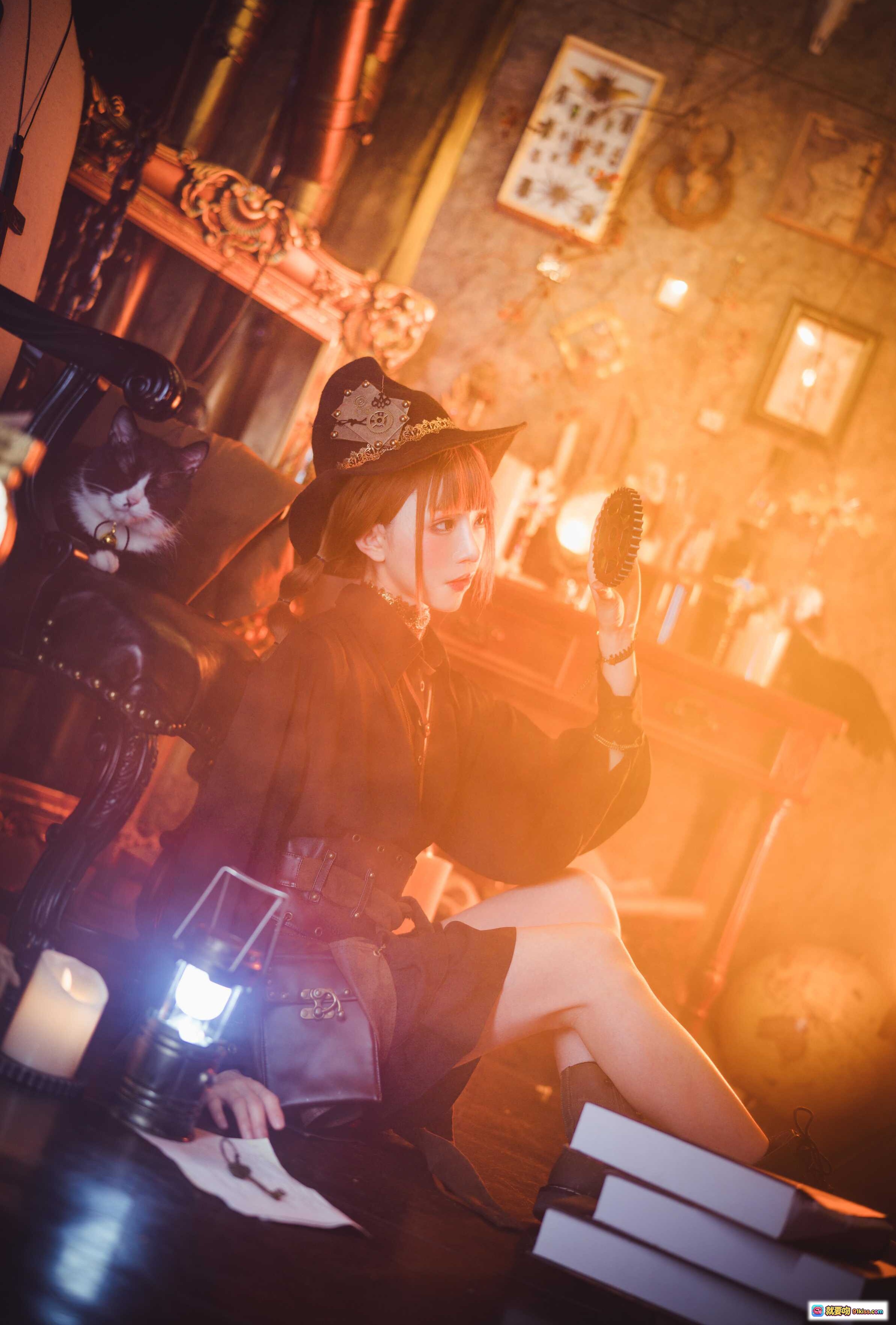 图片[10] - Kitaro绮太郎NO.085蒸汽朋克写真｜哥特女巫风造型+复古机械背景+黑猫陪伴+暗调暖光氛围感拍摄 - 就要吻