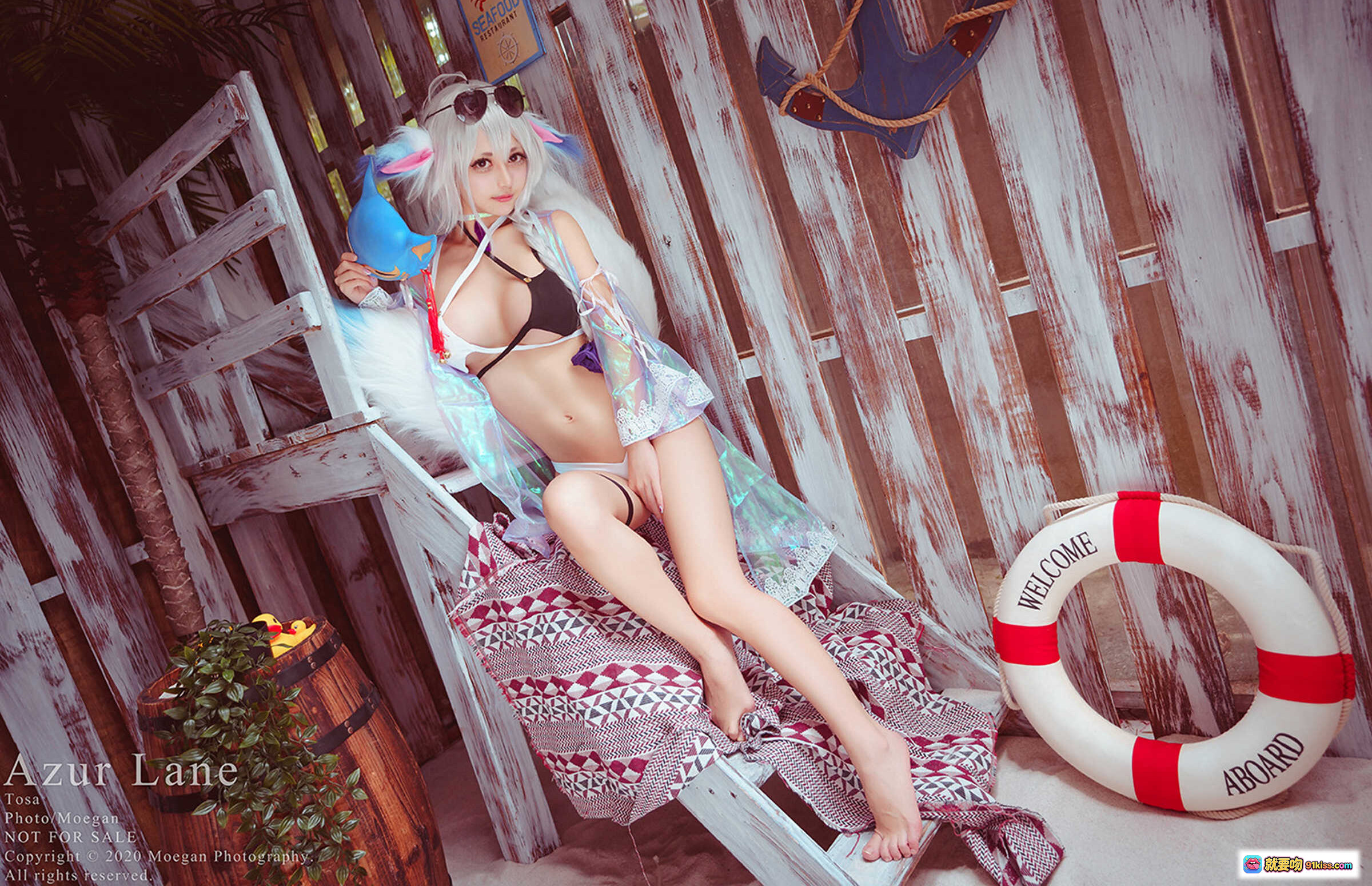 图片[8] - 土佐皮肤鸣子小夏cosplay写真 | Azur Lane角色扮演 | 白发猫耳泳装造型 | 蓝色狐狸面具手持 | 夏日沙滩风摄影 | Moegan摄影出品 - 就要吻