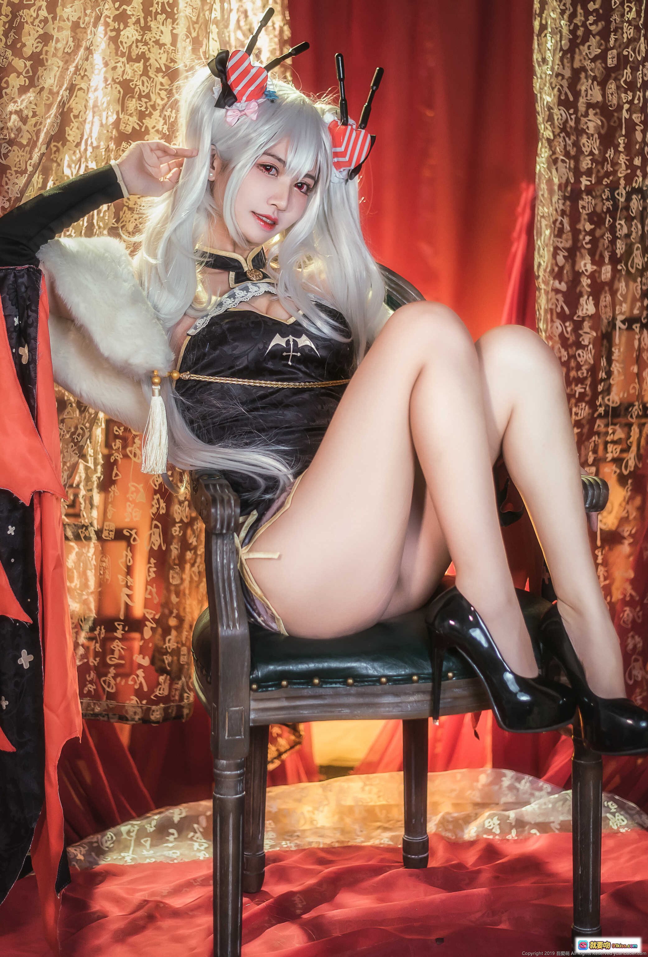 图片[6] - 鳗鱼霏儿NO.019碧蓝华裳吸血鬼Cosplay写真·银发恶魔角黑裙蕾丝诱惑·12P高清美图 - 就要吻