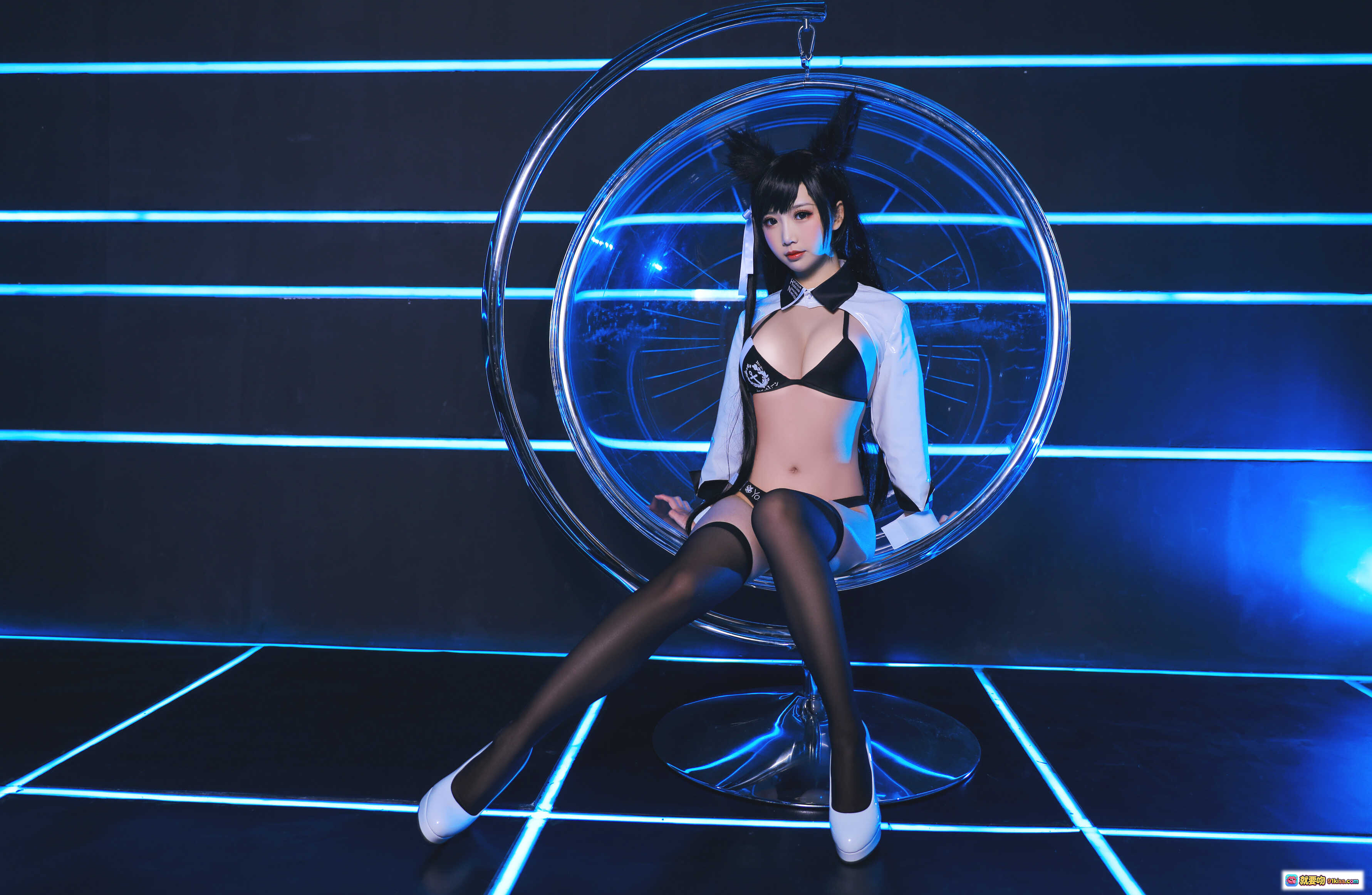 图片[5] - 面饼仙儿NO.024爱宕赛车娘写真特辑｜黑白色系内衣+锚纹印花+光泽白衬衫+蓝光背景美拍 - 就要吻