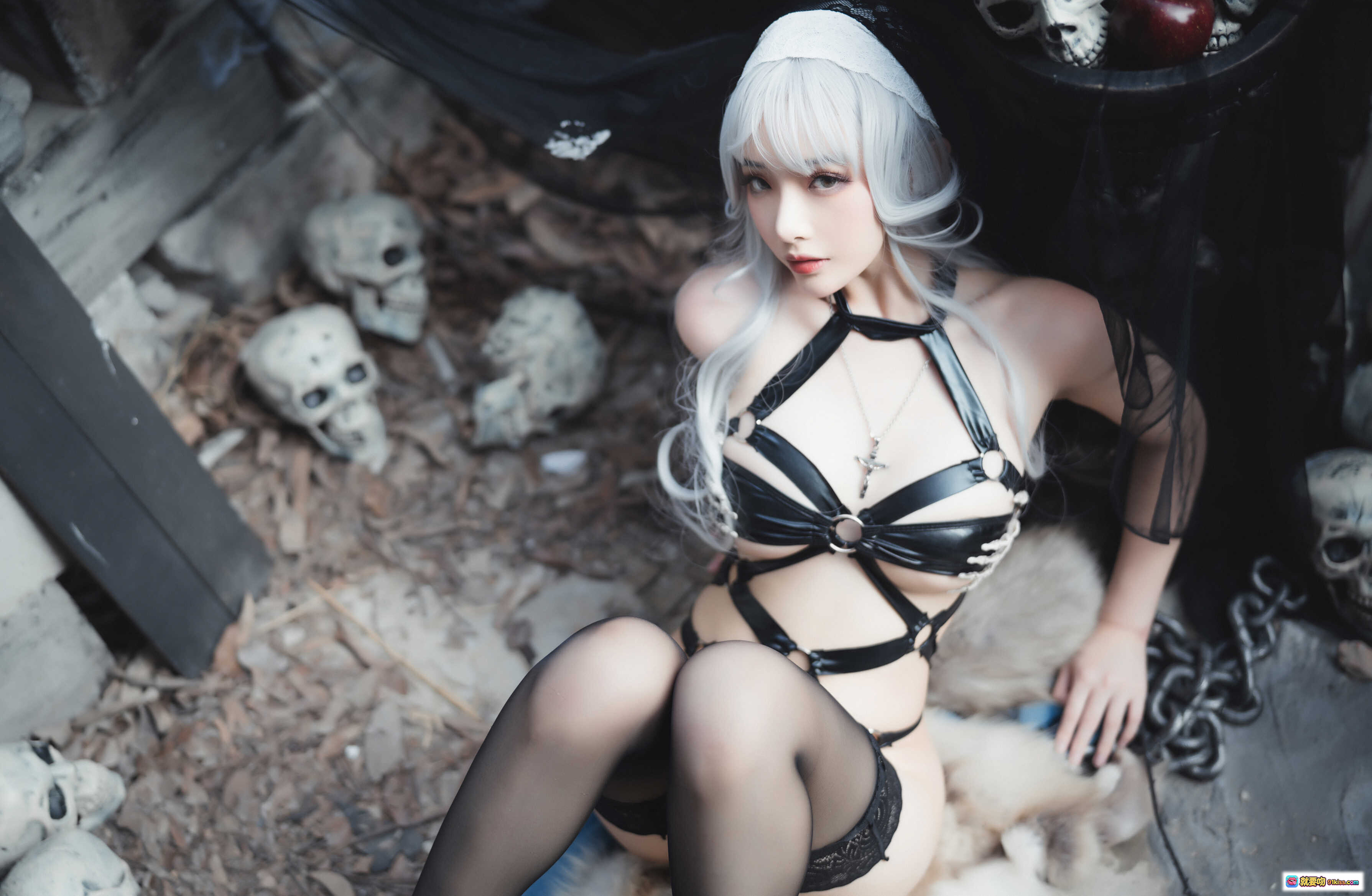图片[9] - 暗黑修女写真雯妹不讲道理NO.059 电子版28P 419MB 哥特风黑丝骷髅场景性感诱惑 - 就要吻
