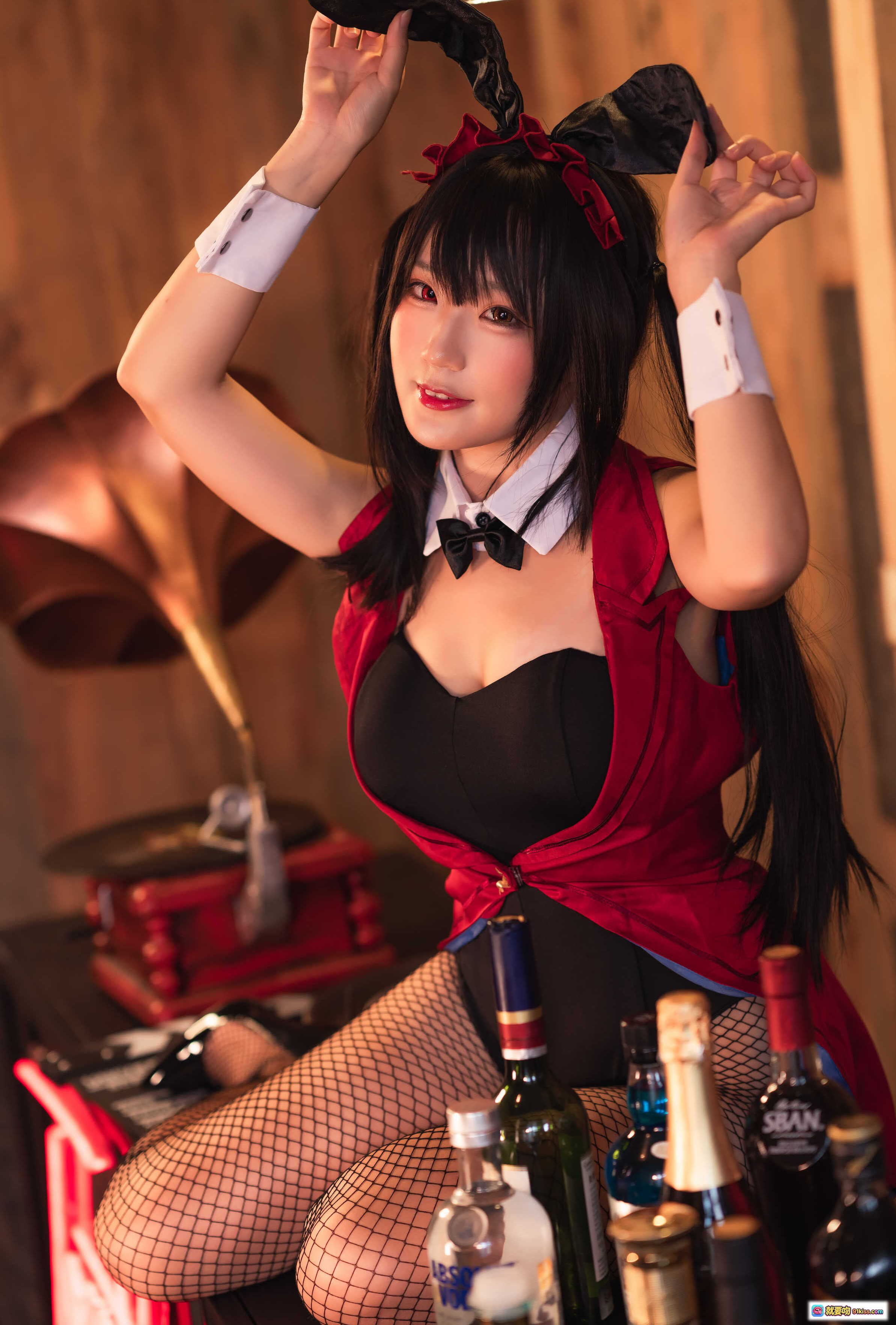 图片[6] - 弥美Mime NO.011 時崎狂三 Cosplay写真｜兔耳黑发少女｜渔网袜高跟鞋｜木质背景氛围感｜29P高清图集 - 就要吻