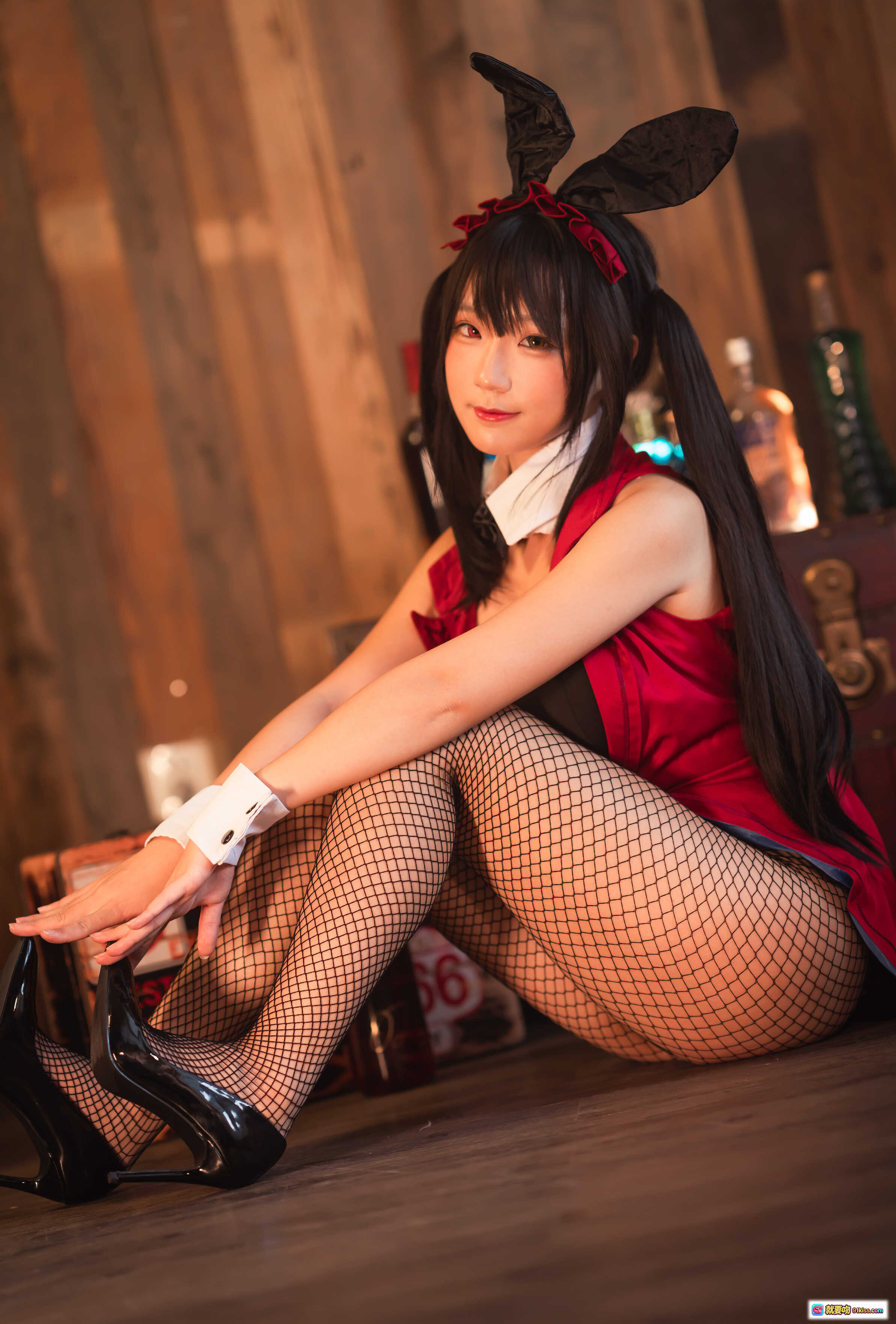 图片[4] - 弥美Mime NO.011 時崎狂三 Cosplay写真｜兔耳黑发少女｜渔网袜高跟鞋｜木质背景氛围感｜29P高清图集 - 就要吻