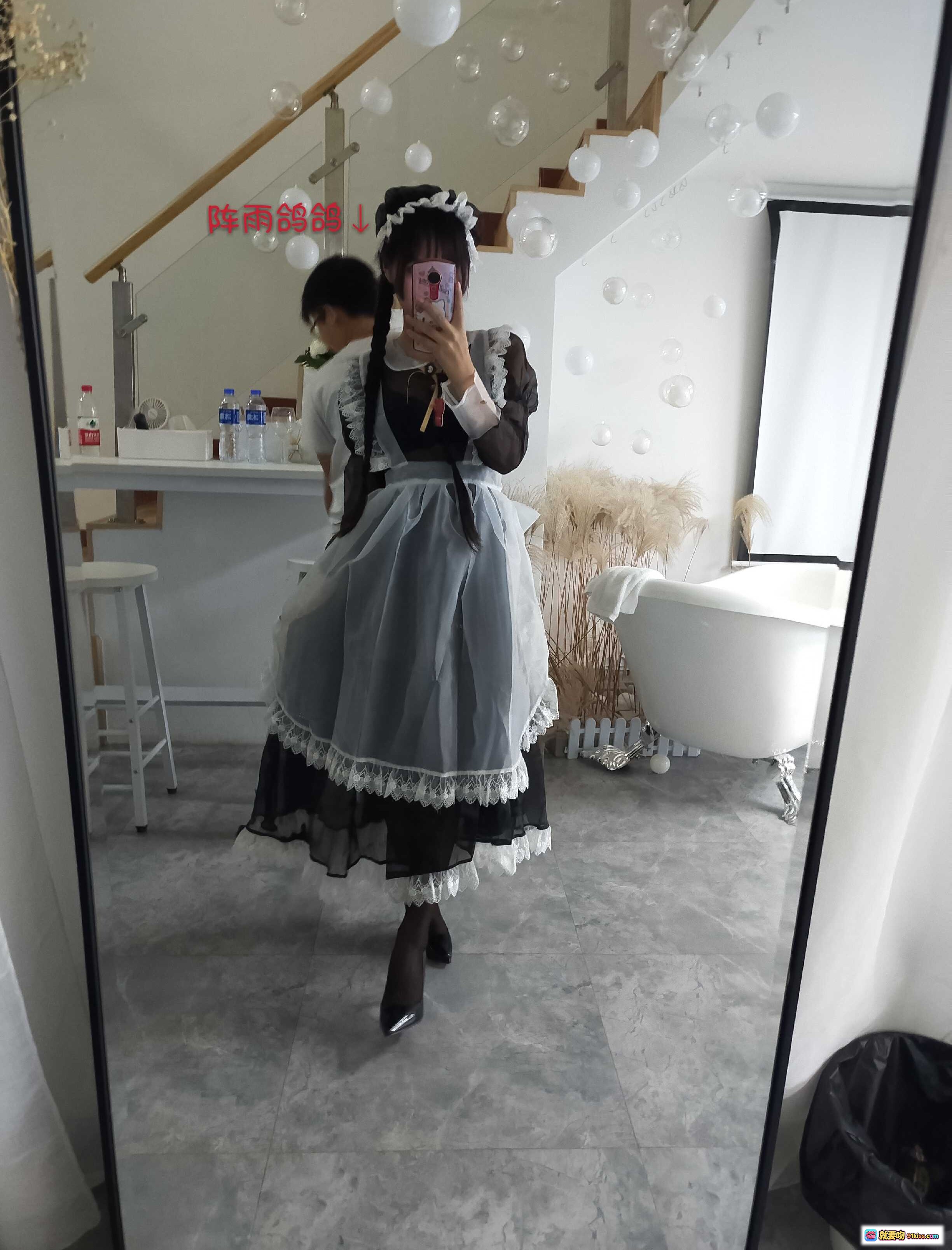 图片[6] - 萌芽儿o0 NO.004 透明女仆装自拍写真 26P高清美图 黑白蕾丝洛丽塔风格 双马尾少女萌系穿搭 室内夜景窗边拍摄 - 就要吻