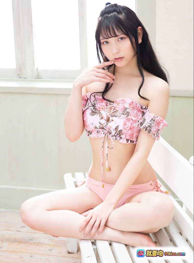 图片[2] - あまつ様フェチグラビア「昼夢のフェティッシュ」美麗版32P｜黒トップス×ピンクファー靴下座りポーズ｜セクシー＆清楚系アイドル写真集 - 就要吻