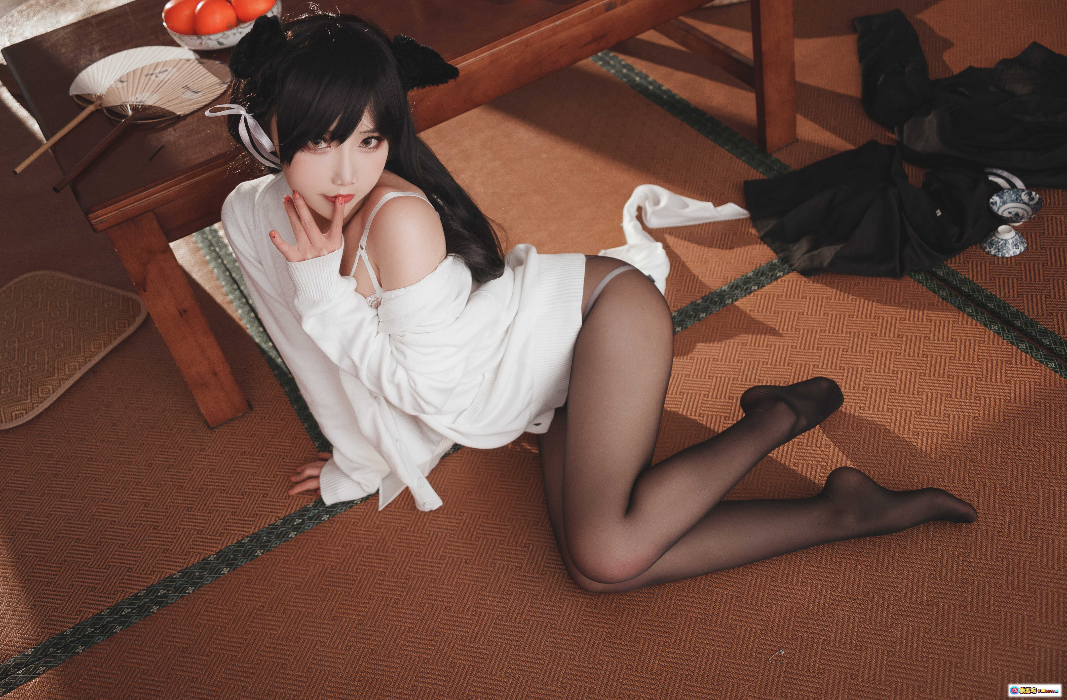 图片[8] - 面饼仙儿NO.106爱宕JK2写真集｜白色蕾丝内衣+宽松卫衣+黑丝美腿｜室内窗边自然光拍摄｜47P高清图集 - 就要吻