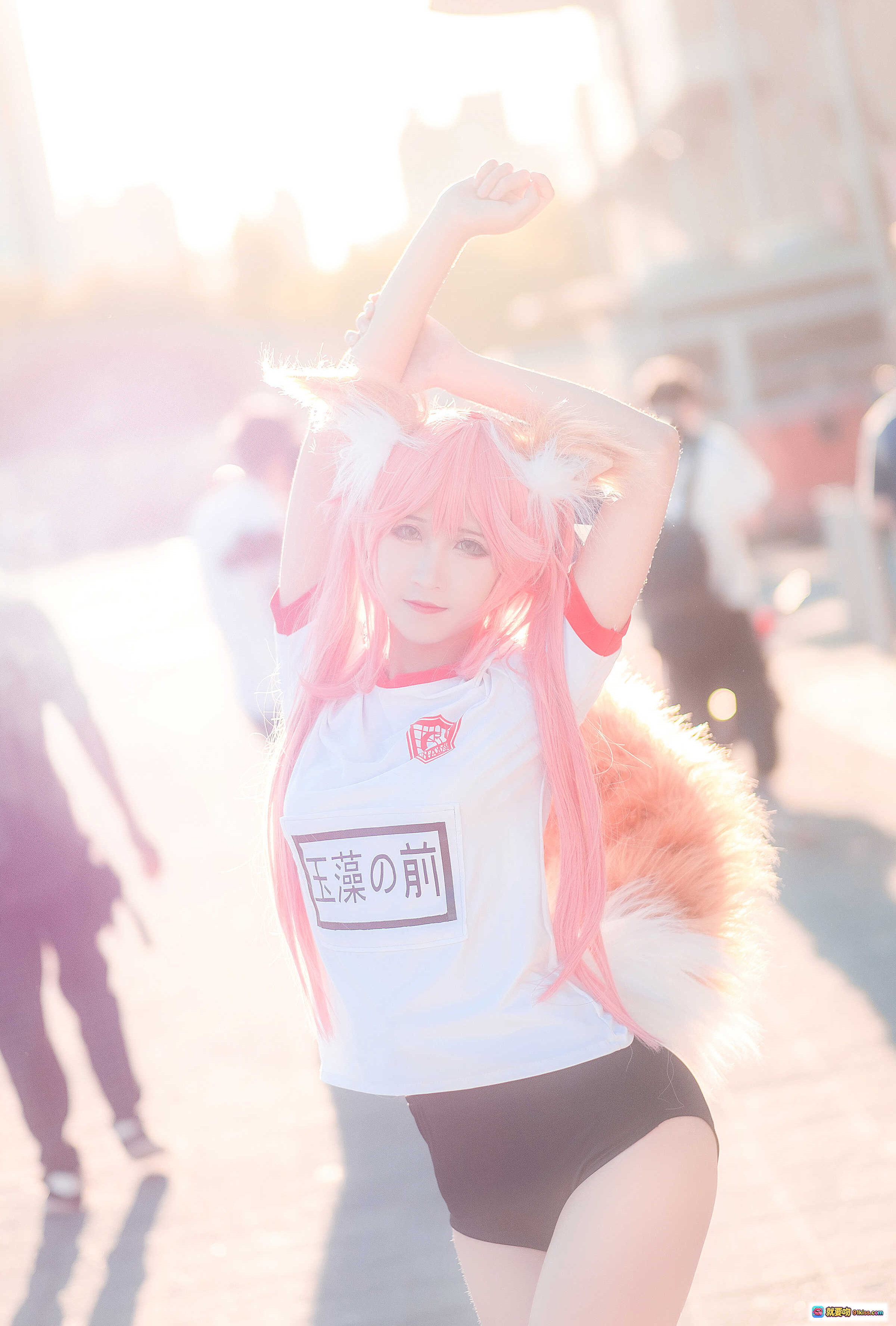 图片[9] - 玉藻前cosplay粉发狐耳狐尾阳光逆光写真 三度_69 NO.018 9P高清美图 - 就要吻