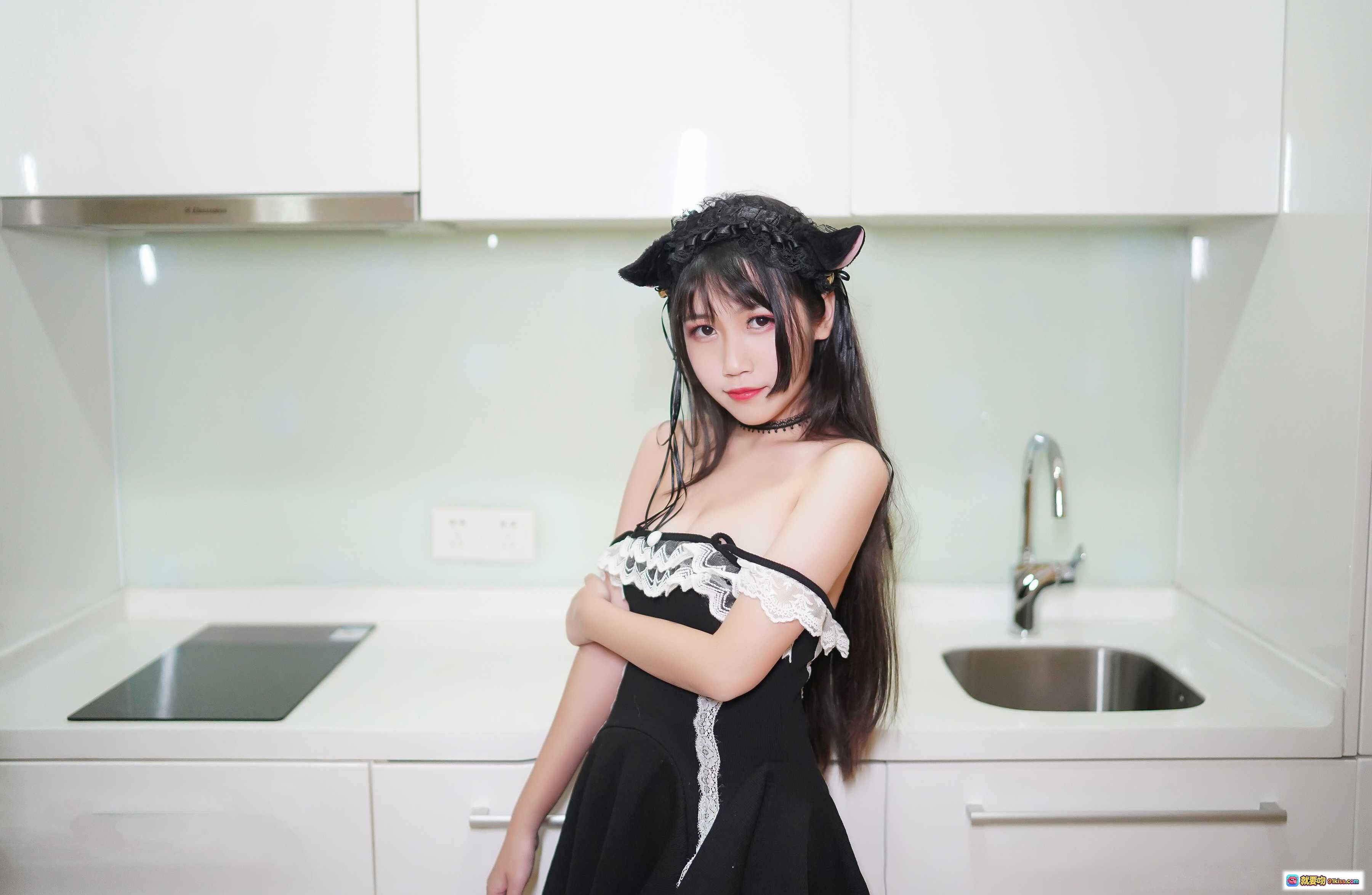 图片[8] - 不呆猫兽耳黑丝女仆装写真 30P高清图集 甜美可爱猫耳少女床照 - 就要吻