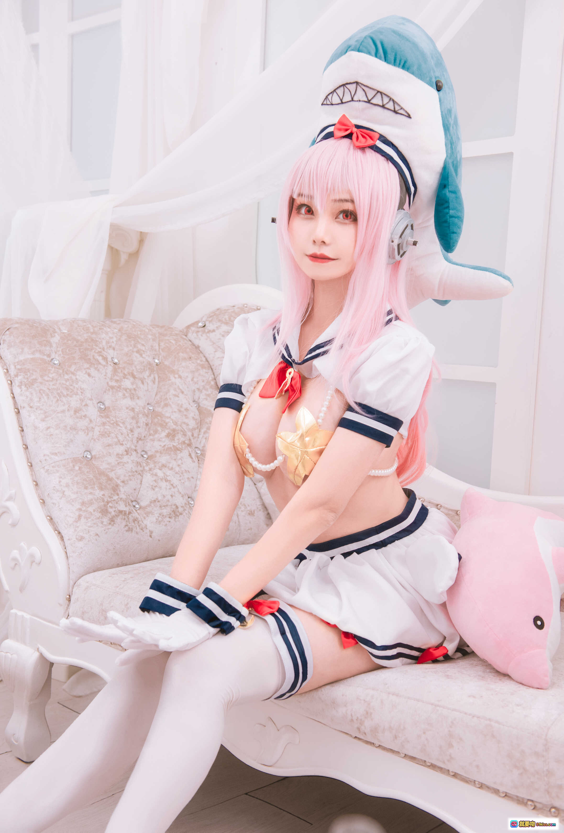 图片[3] - 蜜汁猫裘索尼子双鱼座cosplay 粉发鲨鱼帽水手服比心造型 12P高清写真集 - 就要吻