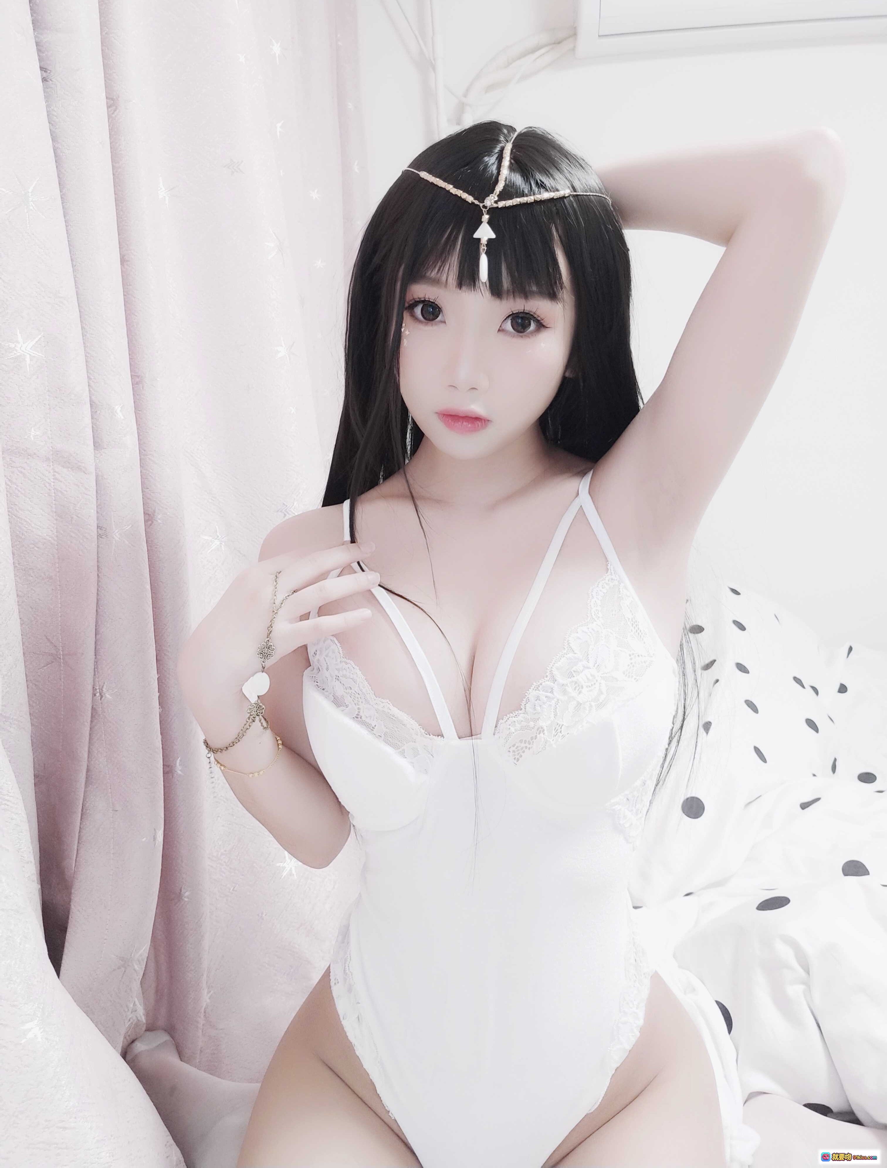 图片[1] - 鬼畜瑶NO.032白色埃及风蕾丝内衣写真45P高颜值美少女私房照 - 就要吻