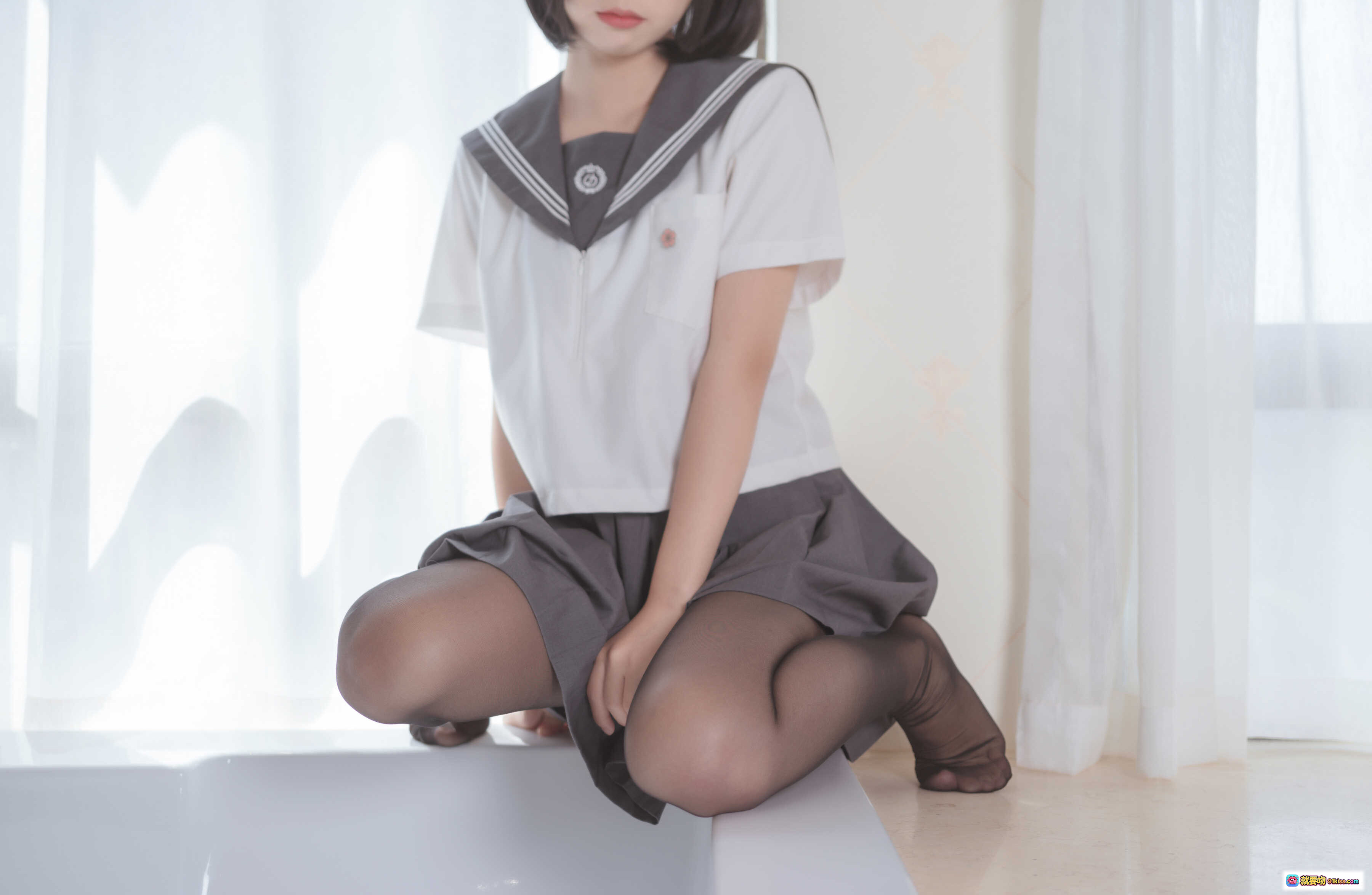 图片[10] - 面饼仙儿NO.016脑内少女黑丝JK制服写真 25P高清美图 学院风眼镜少女浴室私拍 - 就要吻