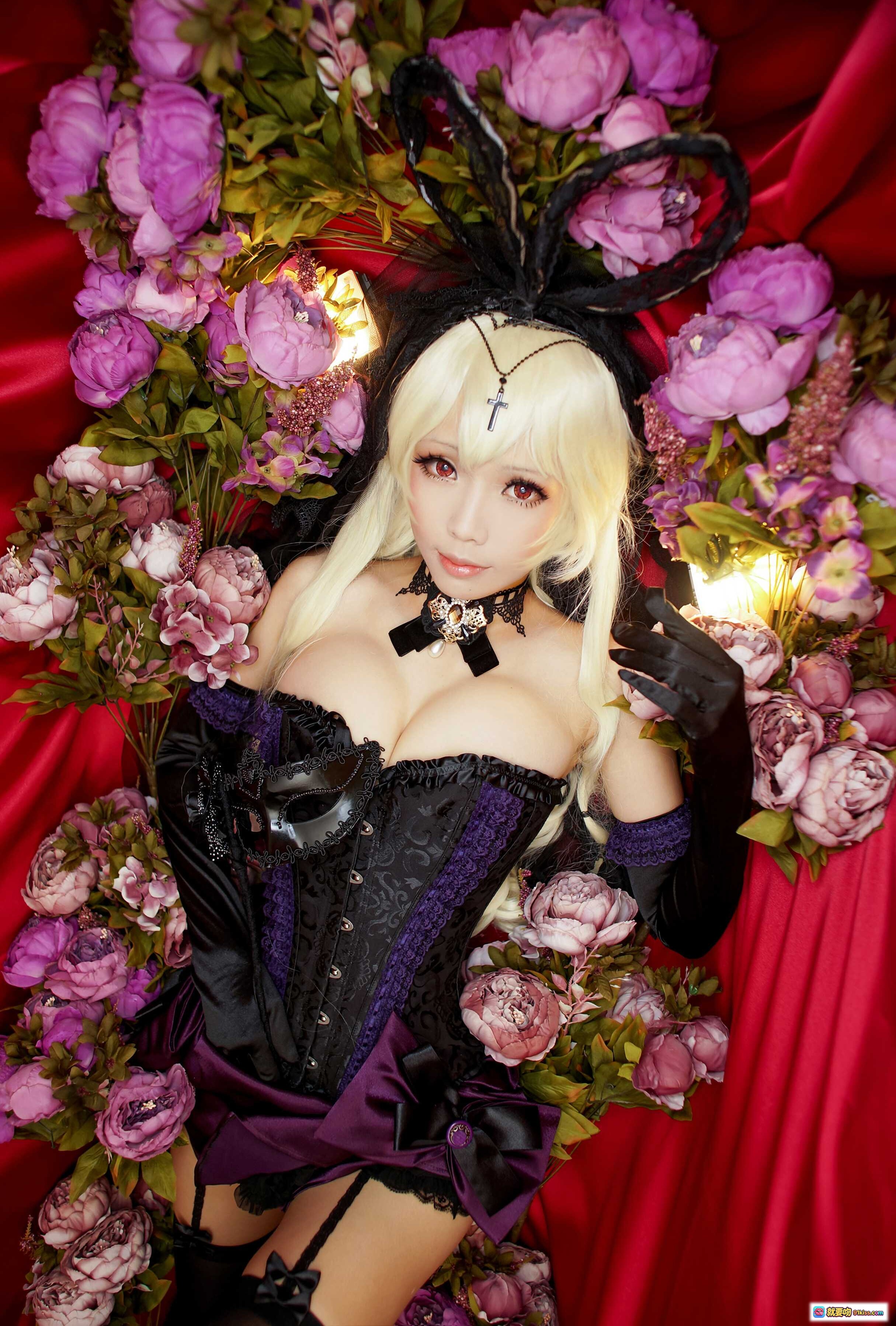 ElyEE子NO.031 黑紫哥特兔女郎cosplay 金发十字架头饰 花海红幕写真 精致蕾丝束腰造型 - 就要吻