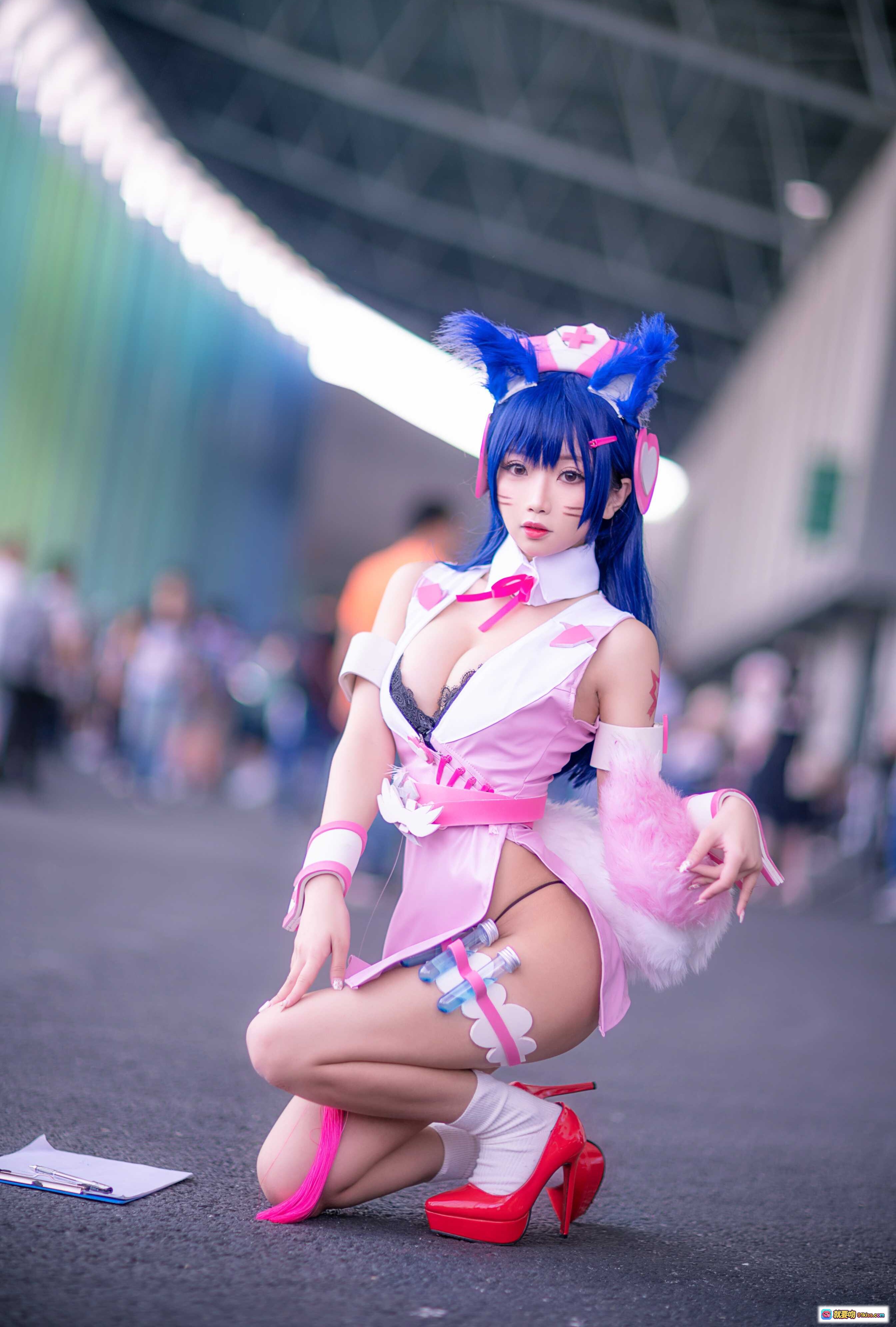 图片[3] - 鬼畜瑶NO.005阿狸cosplay粉色护士装蓝发猫耳萌系写真14P高清图集 - 就要吻