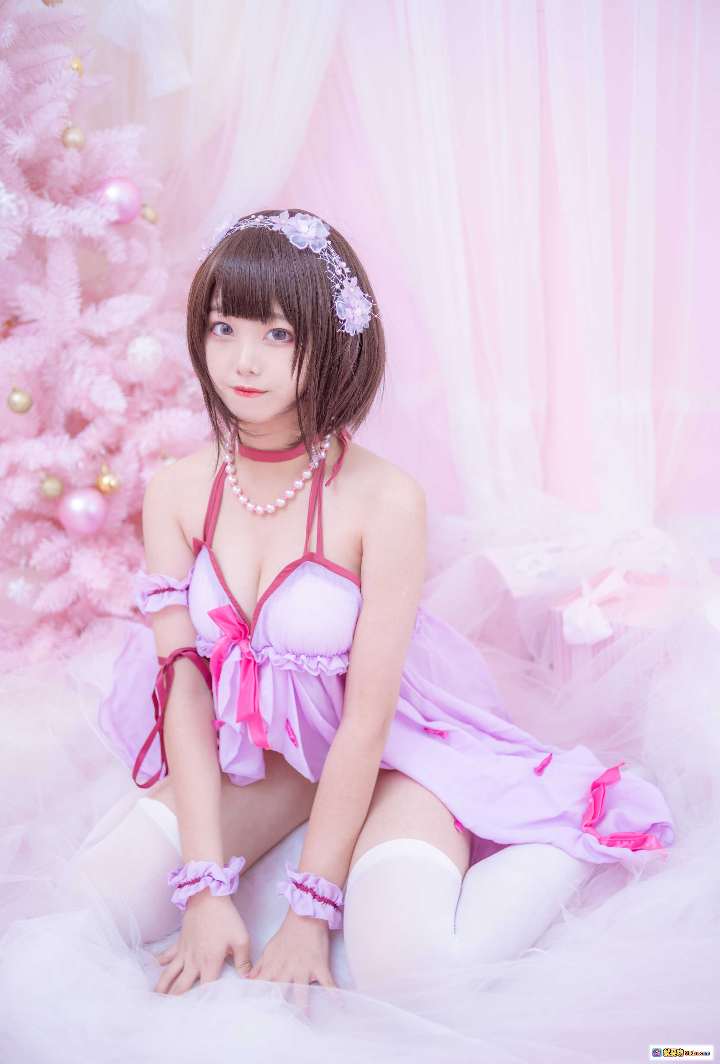 图片[5] - 蜜汁猫裘NO.004加藤惠睡衣写真｜粉色蕾丝吊带裙+白色过膝袜+花环头饰｜14P高清图集 - 就要吻