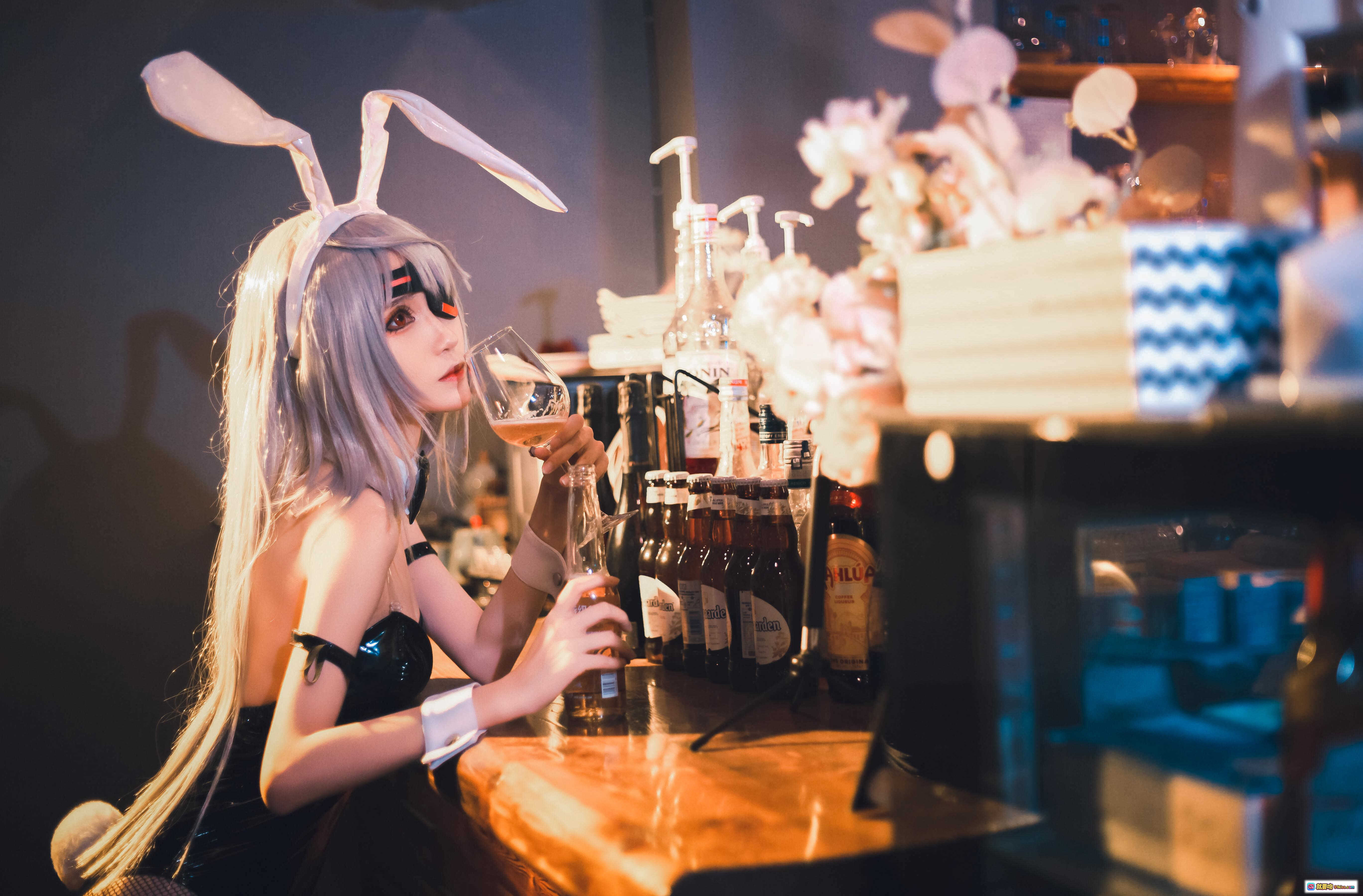 图片[9] - 妖君白研COS拉芙拉·布迪威伊｜IS无限期斯特拉托斯兔耳银发眼罩女仆装Cosplay写真 - 就要吻