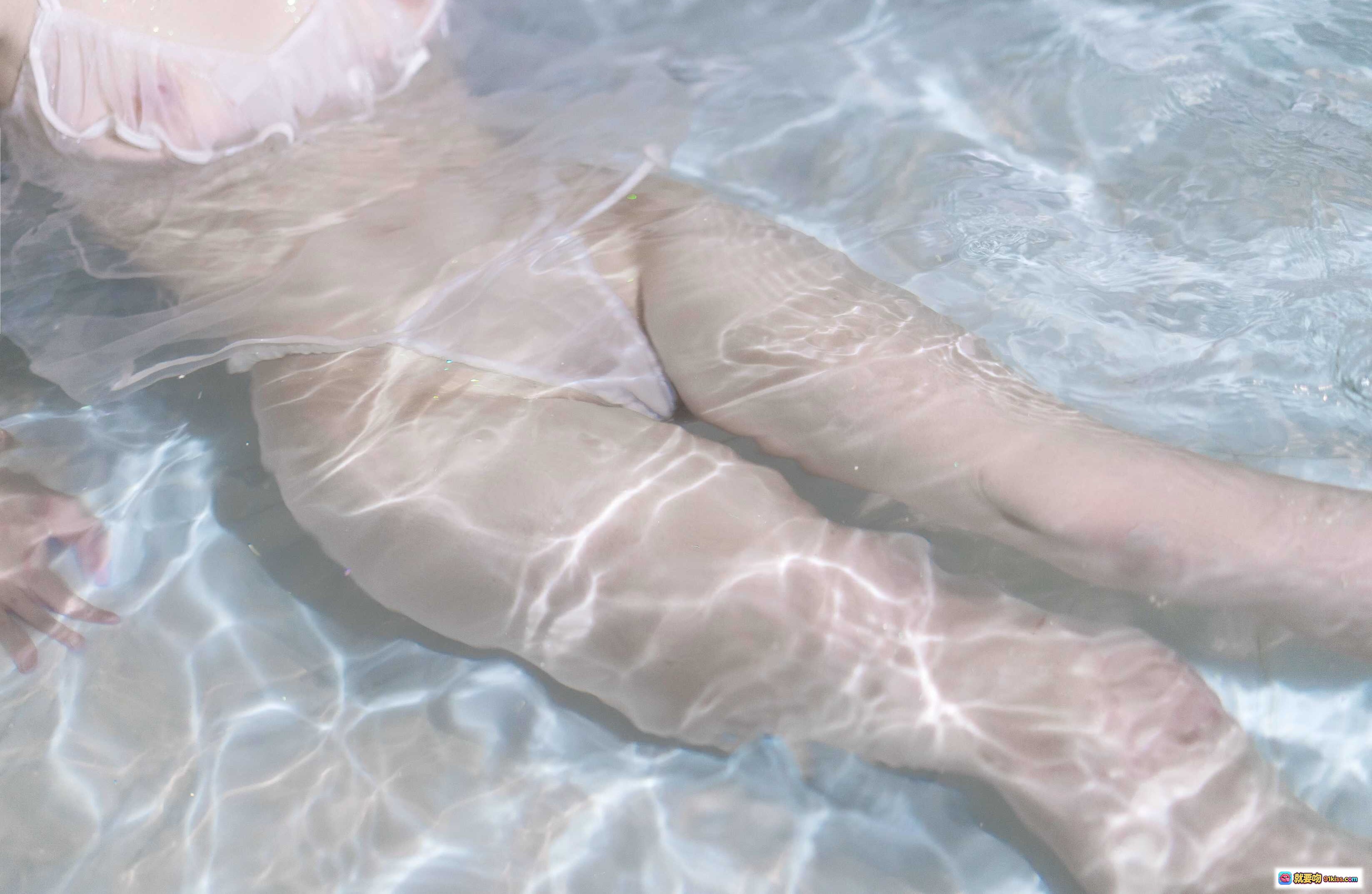 图片[7] - 星野咪兔NO.018浴缸写真｜纯欲风白色蕾丝内衣｜朦胧光影少女私房摄影｜31P高清图集 - 就要吻