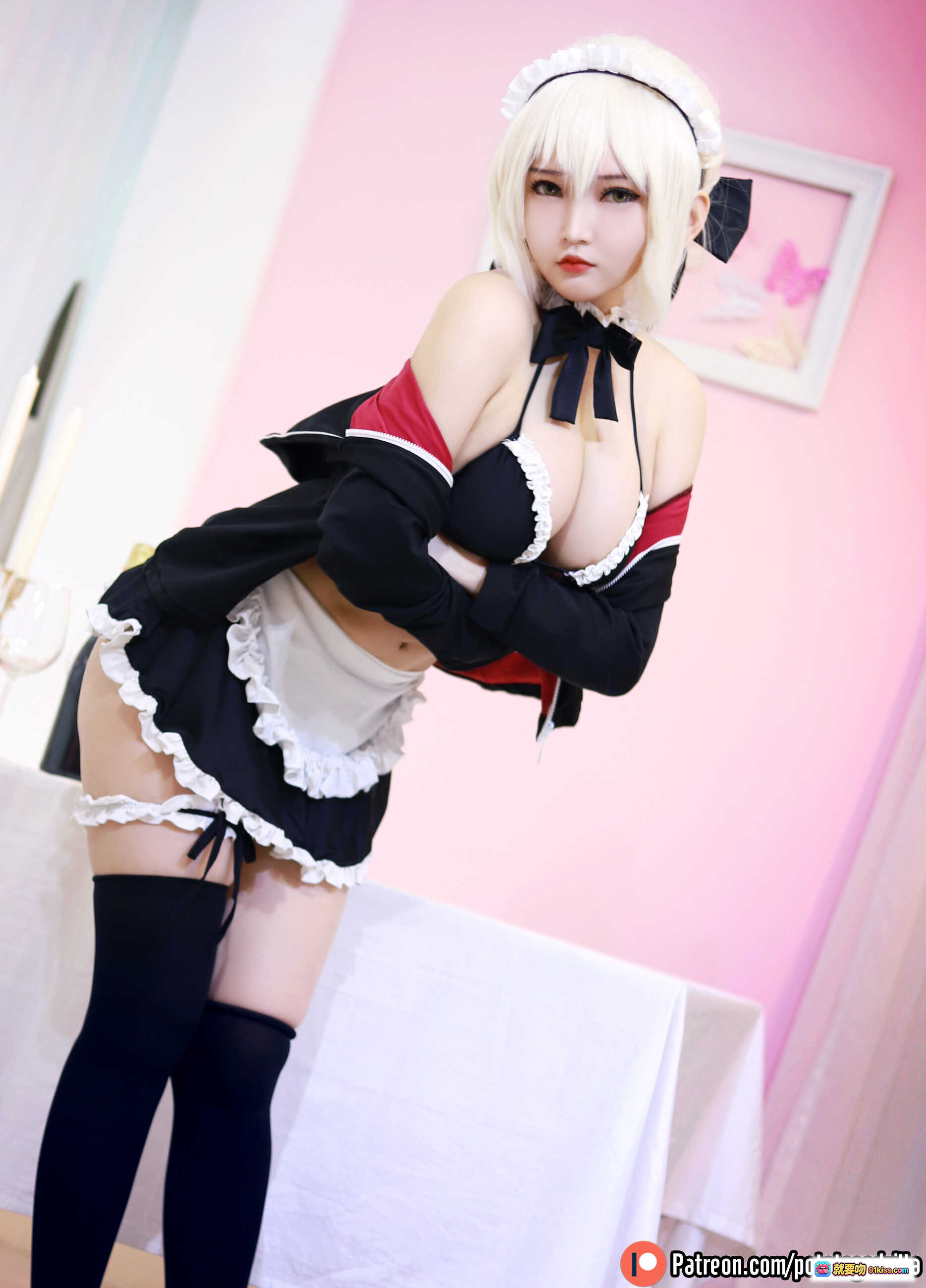图片[10] - Potato Godzilla NO.021 Saber Alter 女仆装 Cosplay 美腿黑丝高跟 粉色房间写真 43P高清图集 - 就要吻