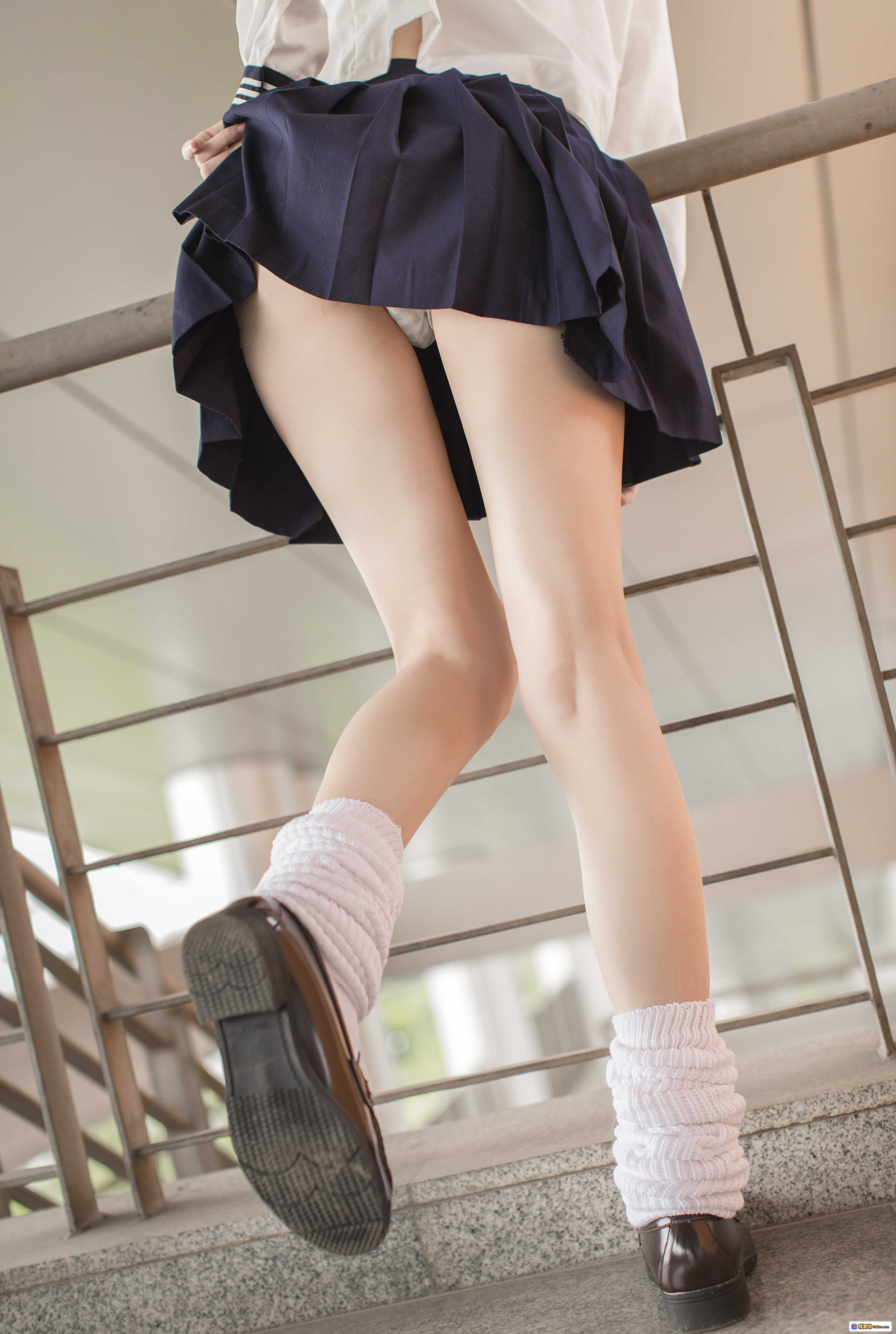 图片[4] - 眼酱大魔王w NO.010 五月合集女仆店D.VA 黑发高腰皮裤长靴自拍写真 59P-177MB - 就要吻