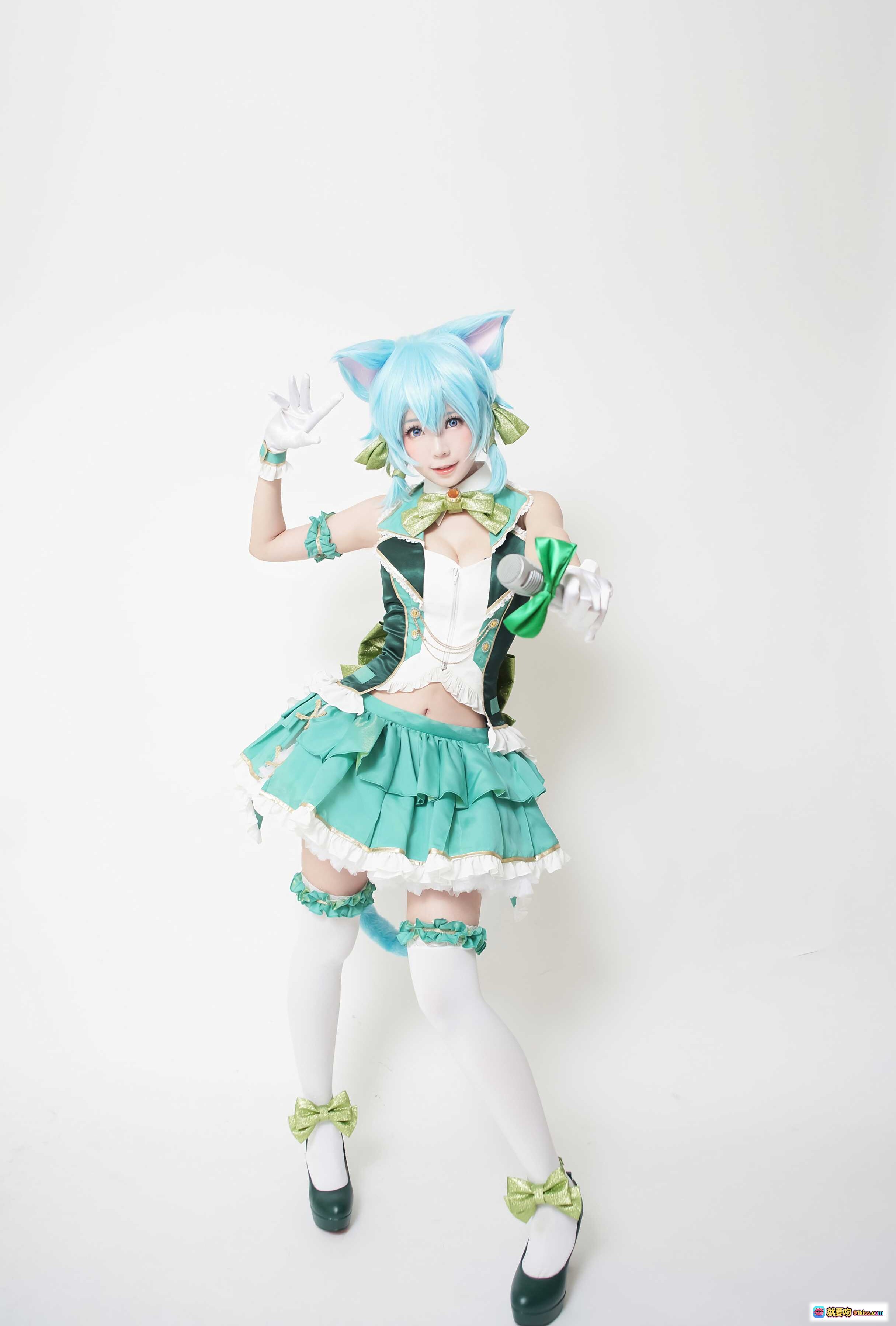 图片[6] - ElyEE子NO.019蓝发猫耳Cosplay夜景超美造型 绿色裙装梦幻灯光背景 二次元动漫角色扮演写真 - 就要吻
