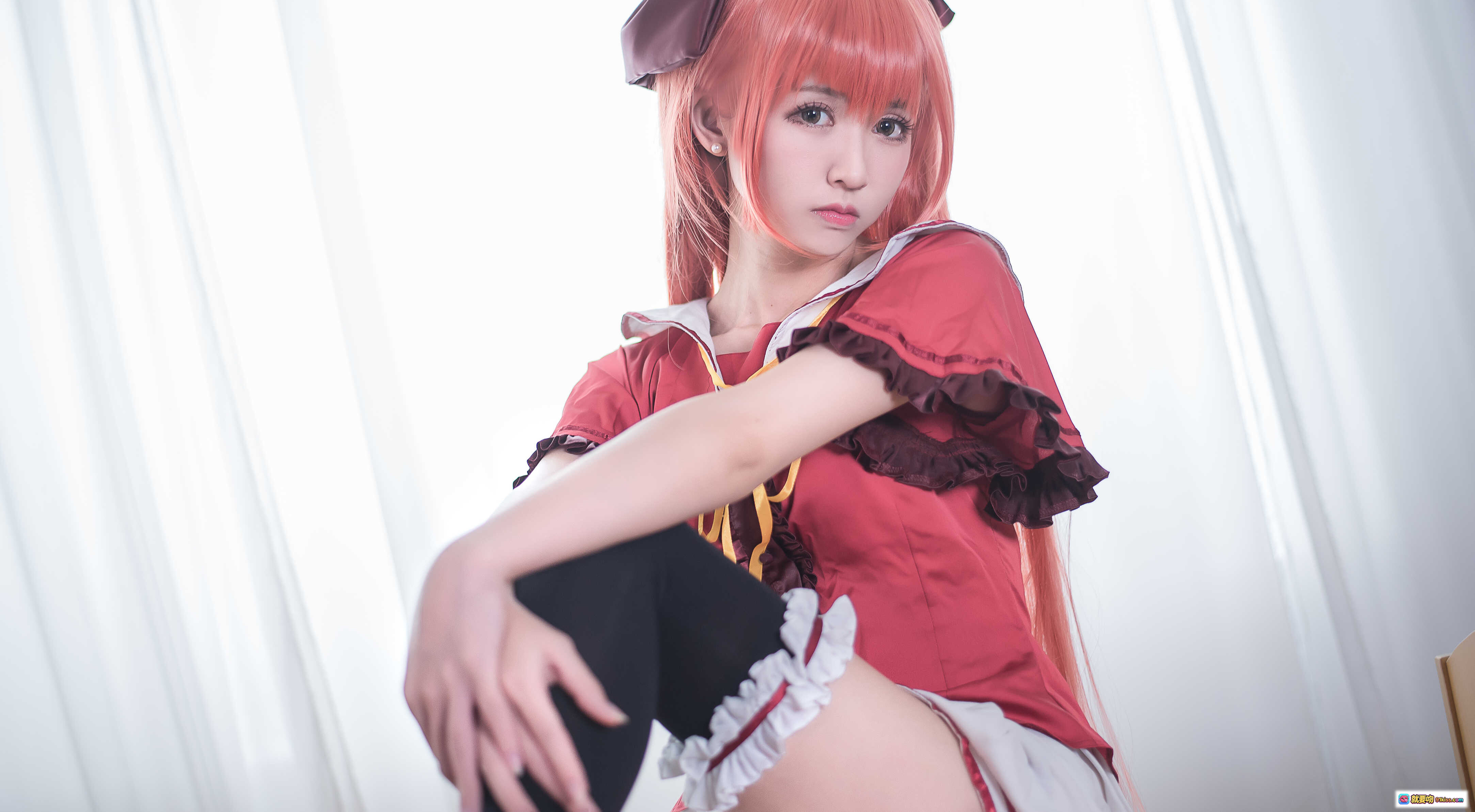 图片[9] - 鳗鱼霏儿NO.026红发魔女Cosplay写真 20P135MB 红发蝴蝶结女仆装 甜美性感室内摄影 - 就要吻