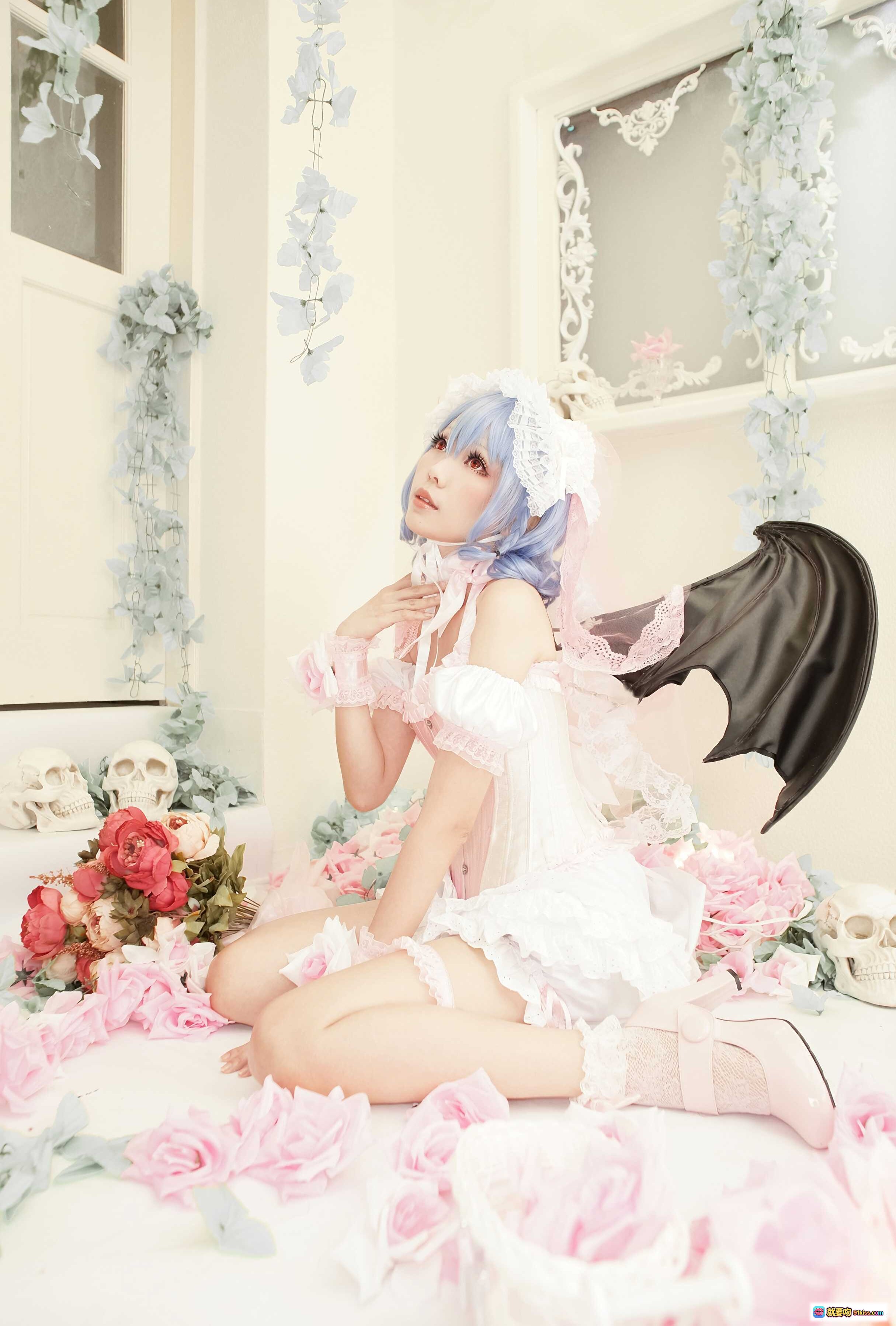 图片[7] - ElyEE子NO.056洛丽塔cosplay蓝发少女粉白蕾丝裙花海写真甜美可爱日系风格室内拍摄 - 就要吻