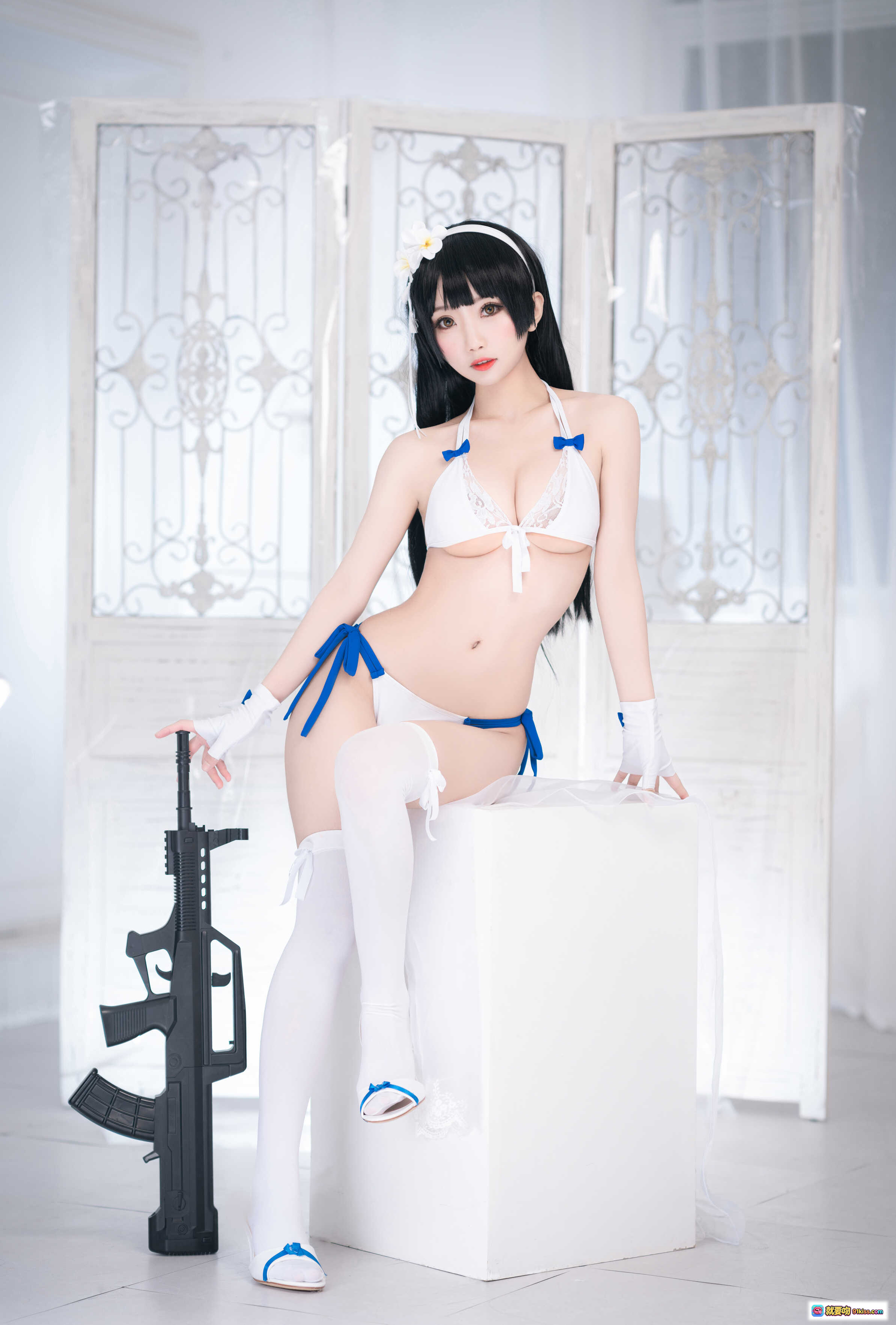 图片[4] - 鬼畜瑶NO.010少女前线cos写真 白色蕾丝女仆装 蓝色蝴蝶结 柔光室内拍摄 27P高清图集 - 就要吻