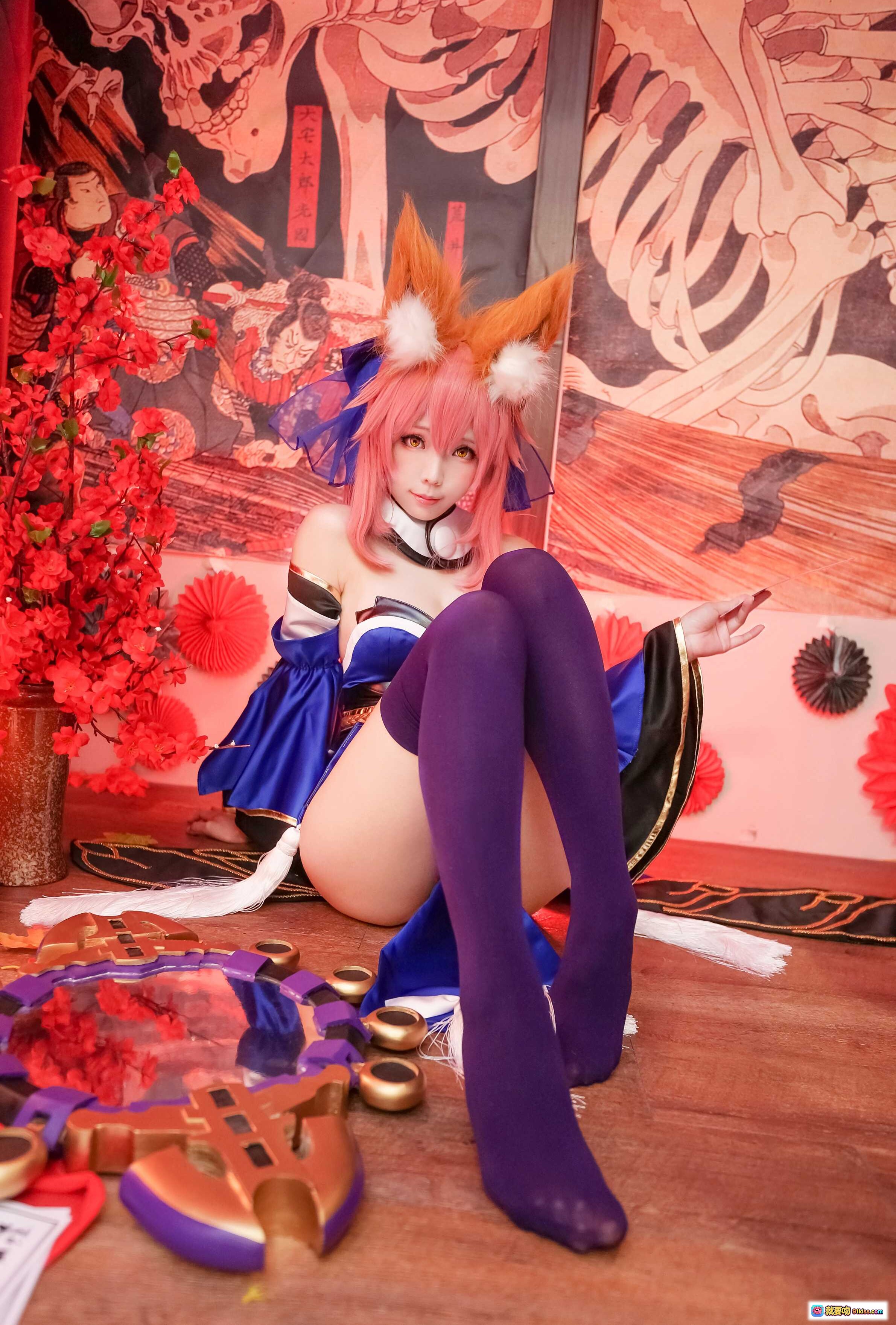 图片[5] - ElyEE子NO.003 粉发狐耳cosplay 紫藤花廊道蓝光写真 高跟紫袜美腿造型 二次元角色扮演摄影 - 就要吻