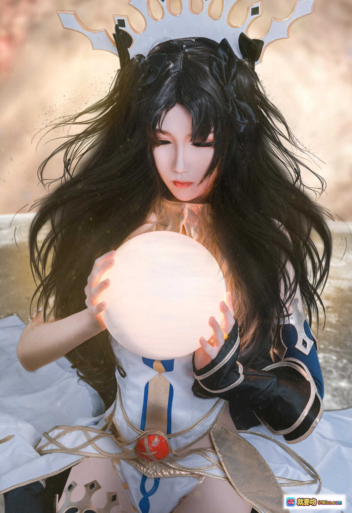 图片[3] - 妖君白研cos FATE美少女弓凛 NO.11 FGO角色扮演 精致头冠发光球体暗黑背景写真 - 就要吻