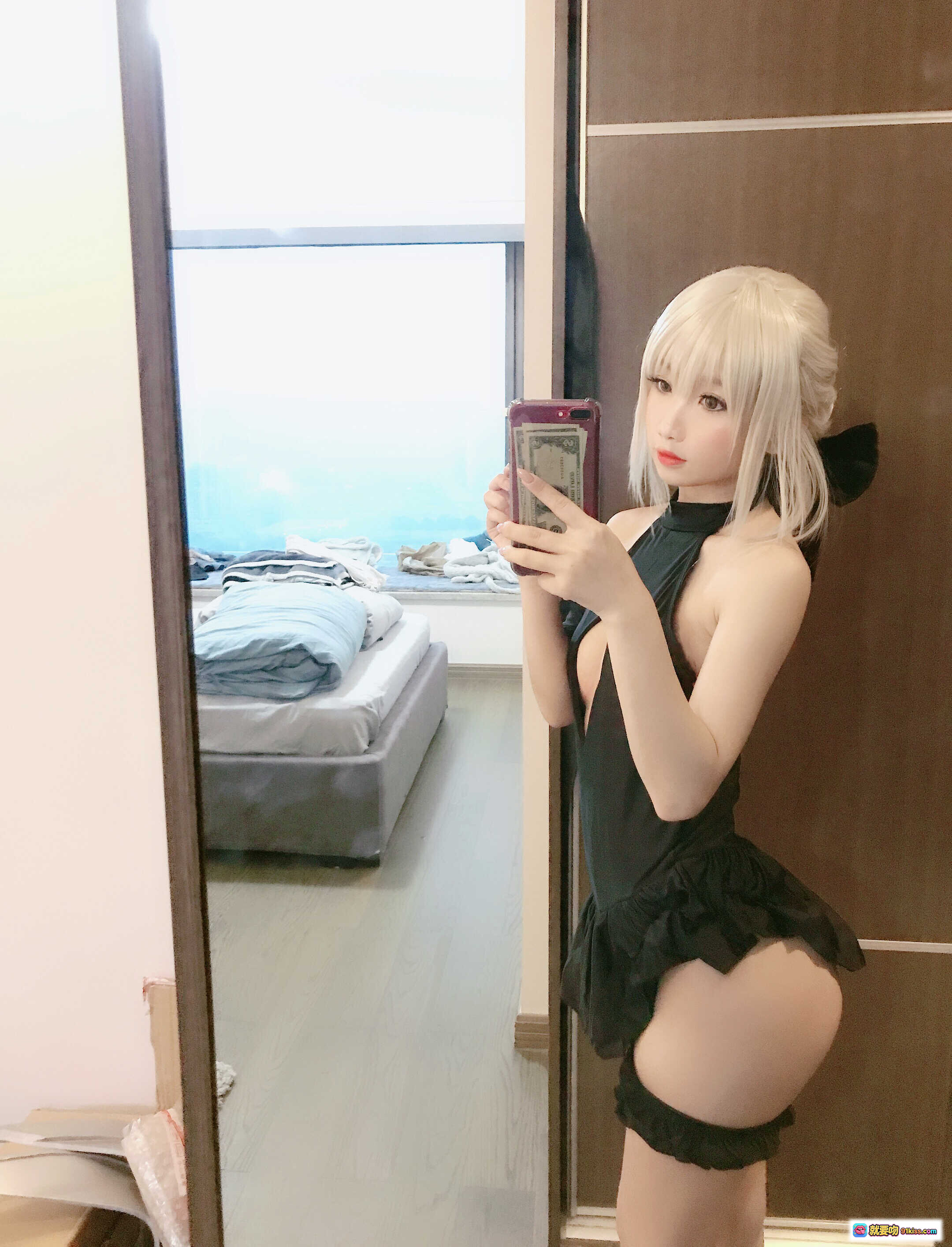 图片[7] - 鬼畜瑶NO.027黑呆泳装自拍写真 金发少女红唇诱惑 高领露肩设计性感迷人 室内私房美图 - 就要吻