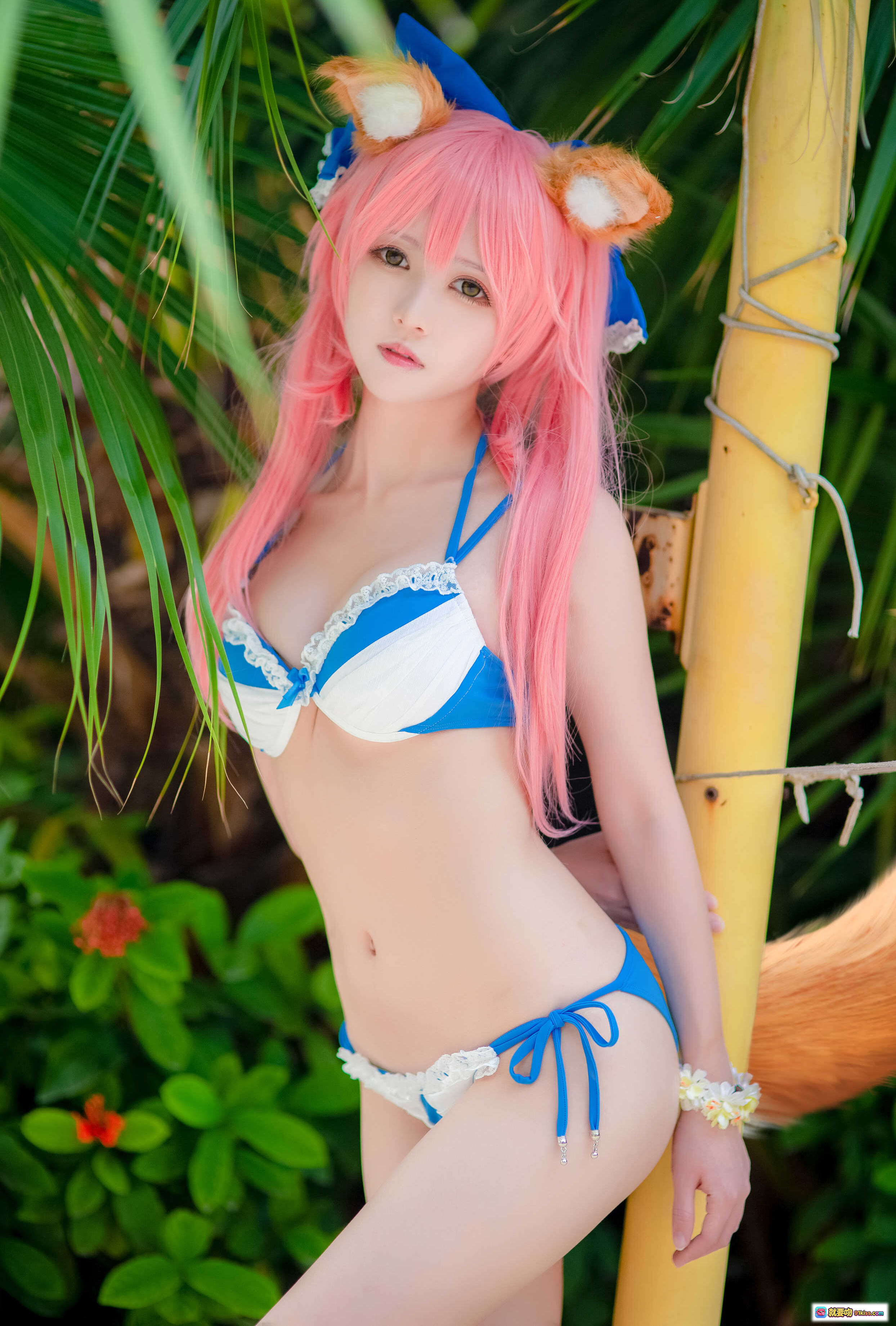 图片[10] - 鳗鱼霏儿NO.075玉藻前泳装写真｜蓝白比基尼沙滩美腿性感COSPLAY摄影图集 - 就要吻