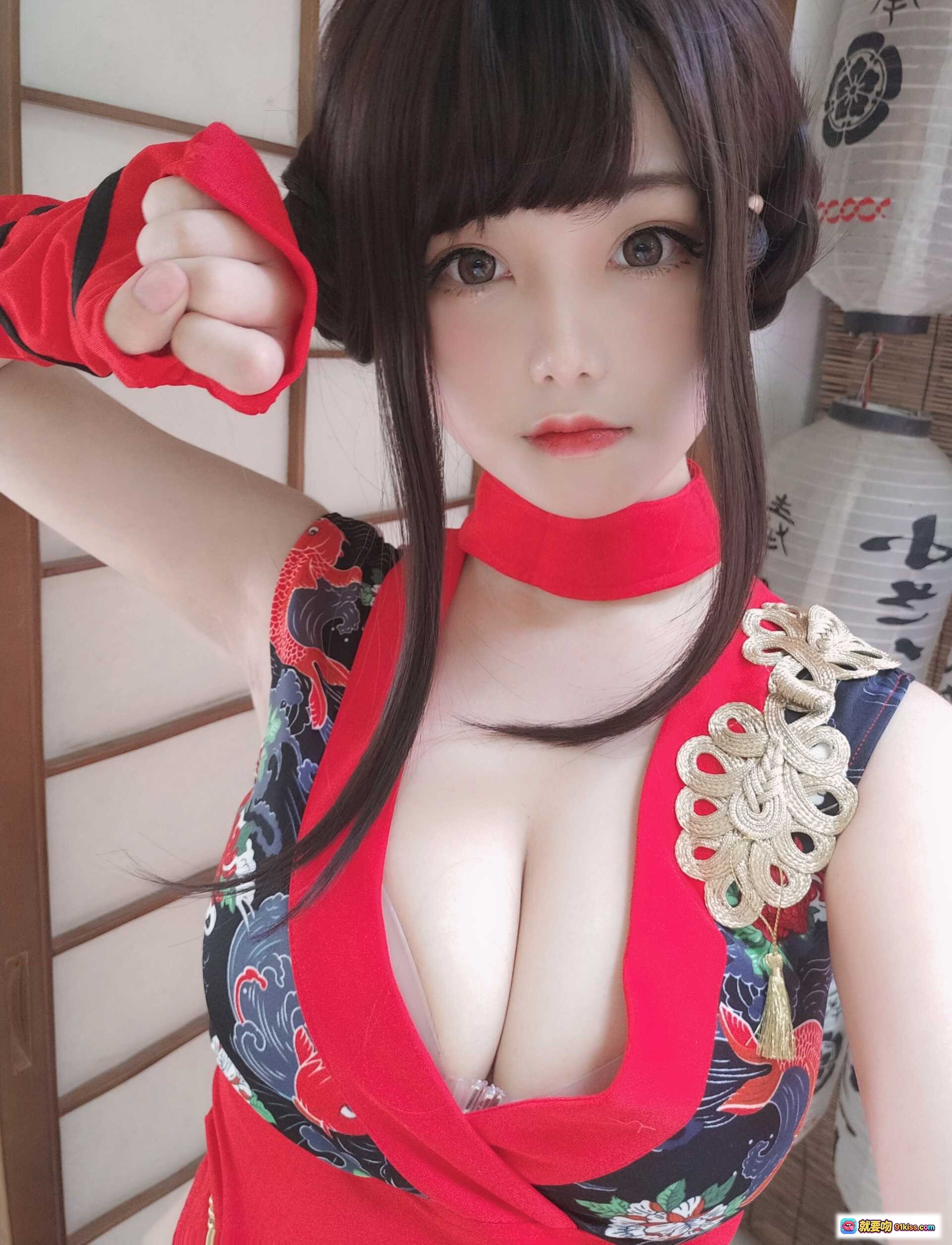 图片[4] - 蜜汁猫裘NO.061红武士Cosplay写真 | 日式和风性感装束 | 红黑配色龙纹设计 | 蕾丝长袜+护腕造型 | 40P高清图集 - 就要吻