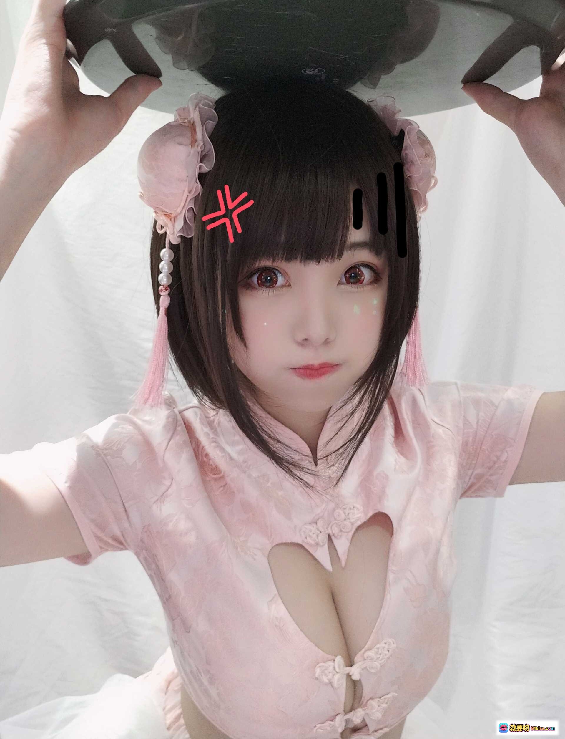 图片[3] - 蜜汁猫裘NO.030中华娘自拍写真｜粉色旗袍心形镂空设计｜甜美双马尾发饰｜高清43P美图 - 就要吻