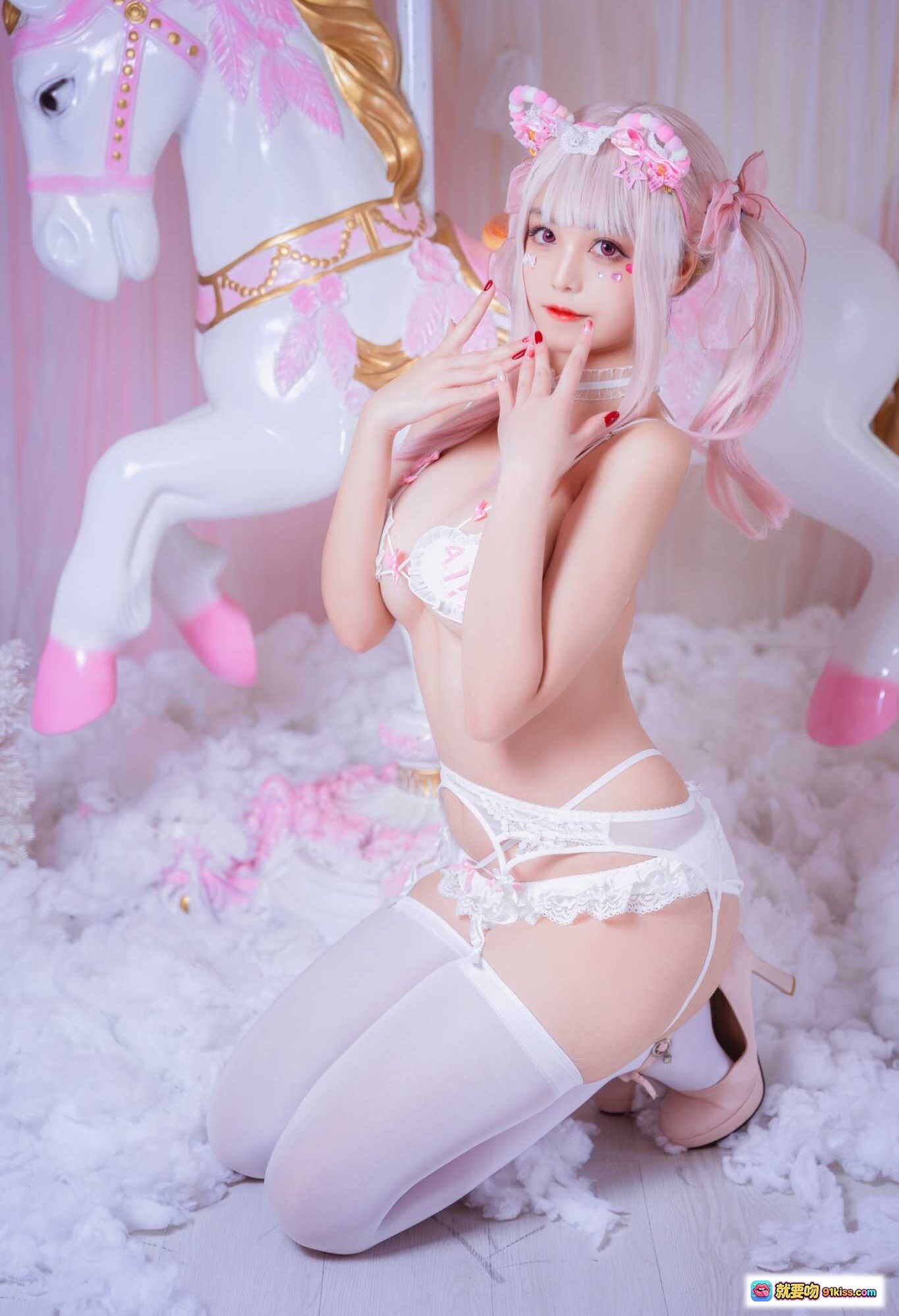 图片[4] - 蜜汁猫裘NO.041糖果假期写真｜白丝高跟美腿性感内衣粉色系少女风私房摄影30P - 就要吻