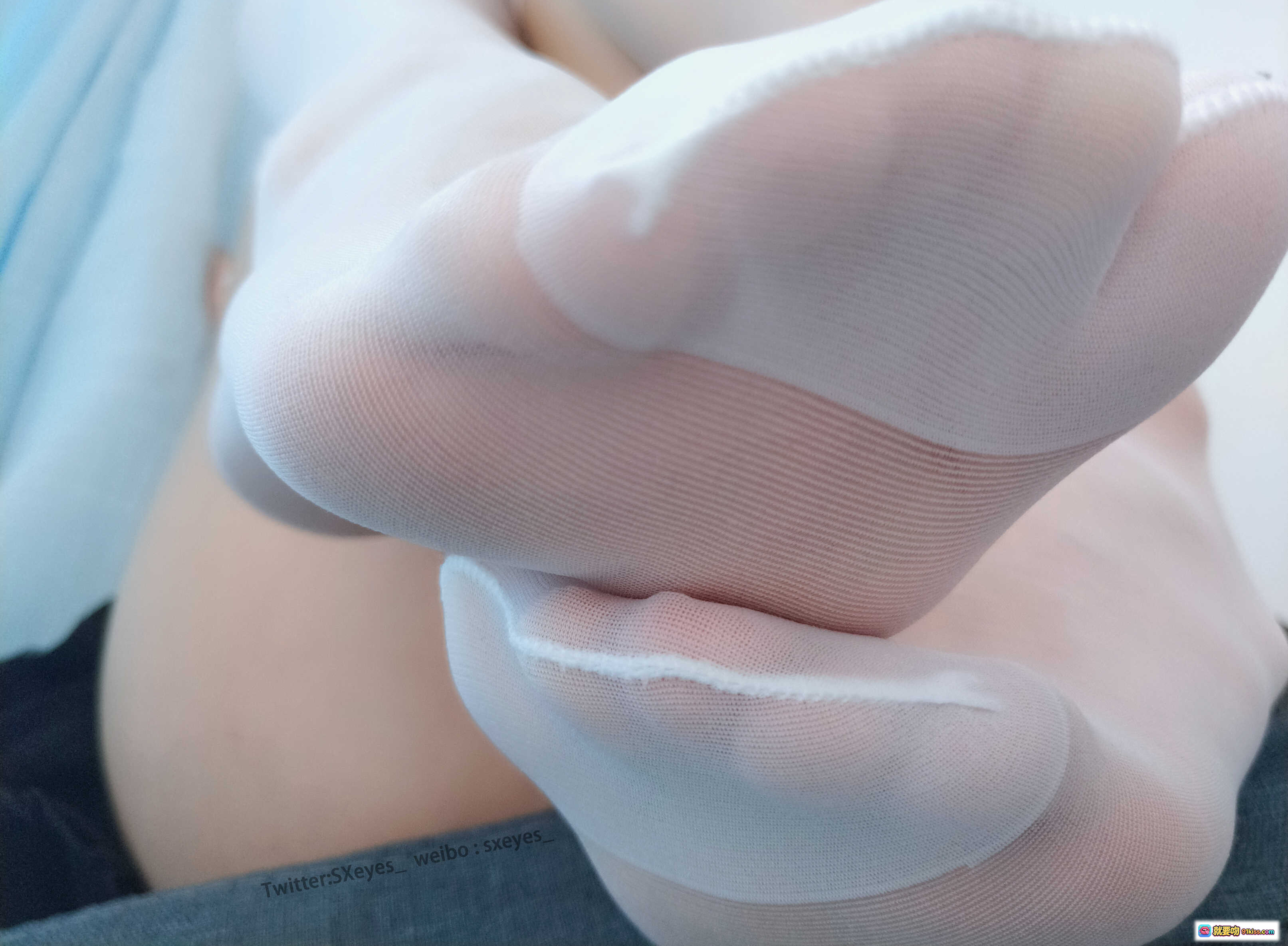 图片[9] - 眼酱大魔王w Vol.13 白蕾丝姐姐 美腿丝袜 优雅坐姿 27P高清写真集 - 就要吻