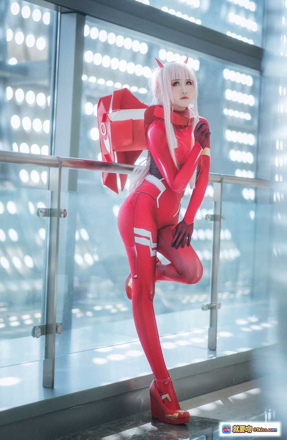 图片[10] - 三度_69 NO.016 比翼之吻 Cosplay 粉发红装恶魔角机甲少女 16P高清写真集 - 就要吻