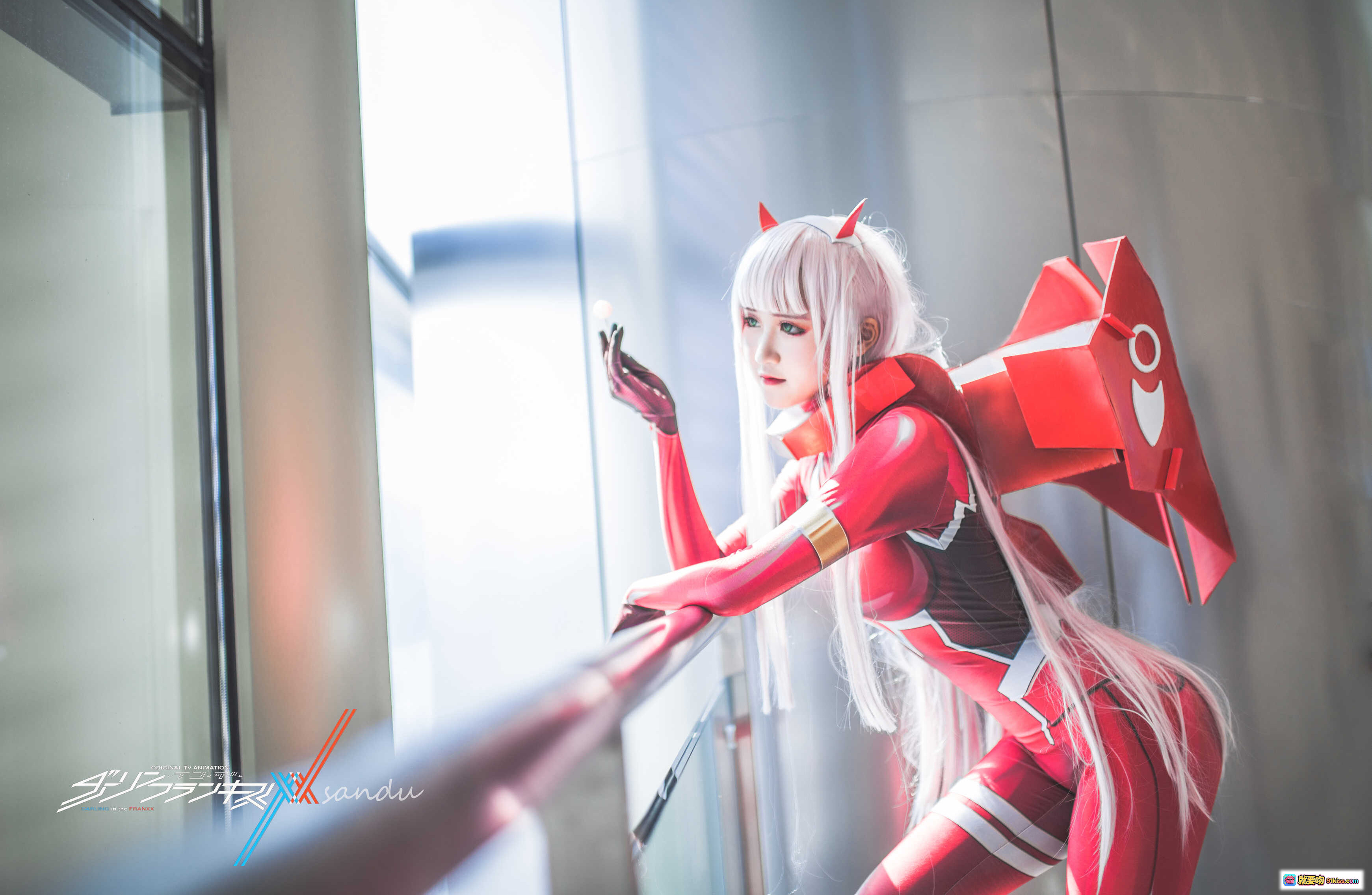 图片[3] - 三度_69 NO.016 比翼之吻 Cosplay 粉发红装恶魔角机甲少女 16P高清写真集 - 就要吻