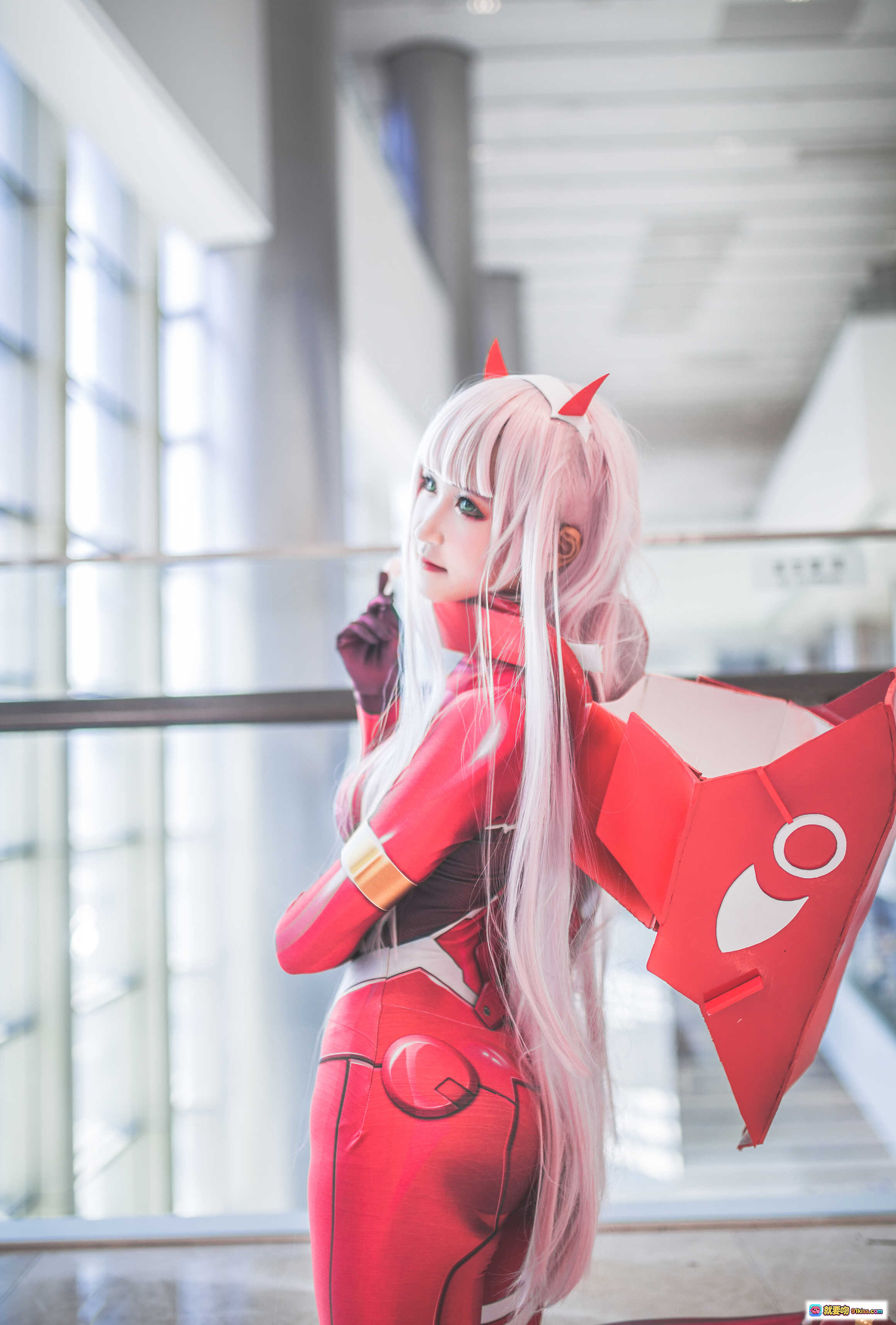 图片[7] - 三度_69 NO.016 比翼之吻 Cosplay 粉发红装恶魔角机甲少女 16P高清写真集 - 就要吻