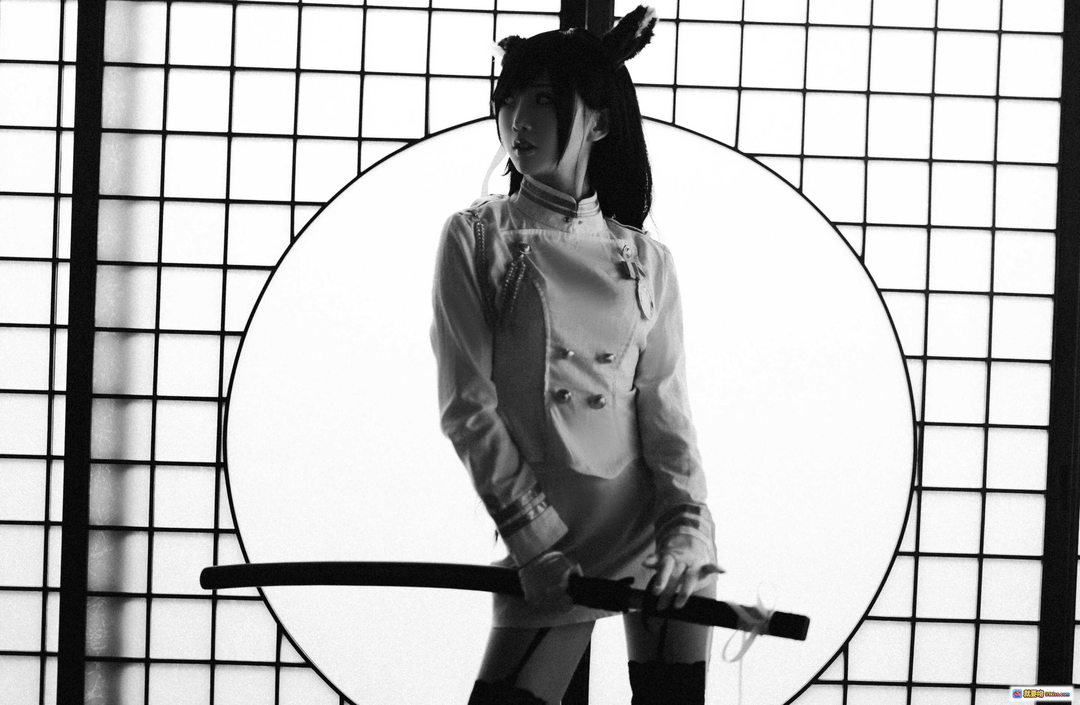 图片[4] - 面饼仙儿NO.027爱宕原皮Cosplay写真 | 白色军装+猫耳+黑丝蕾丝袜+高跟鞋 | 日式拉门背景优雅摆拍 - 就要吻