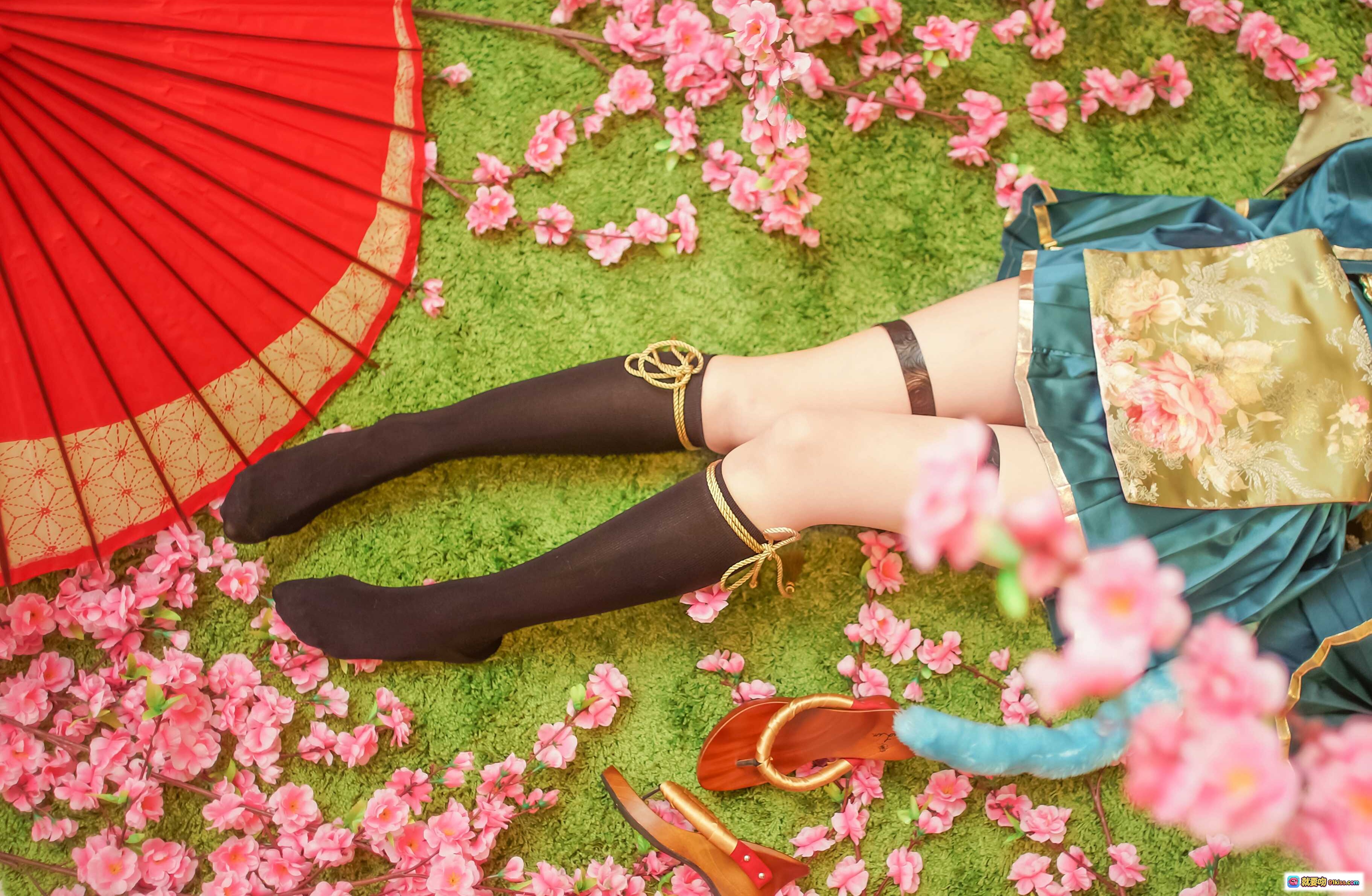 图片[2] - ElyEE子NO.023蓝发猫耳和风cosplay 日式庭院写真 精致和服造型 黑袜木屐搭配 古典建筑背景 美少女COS摄影 - 就要吻