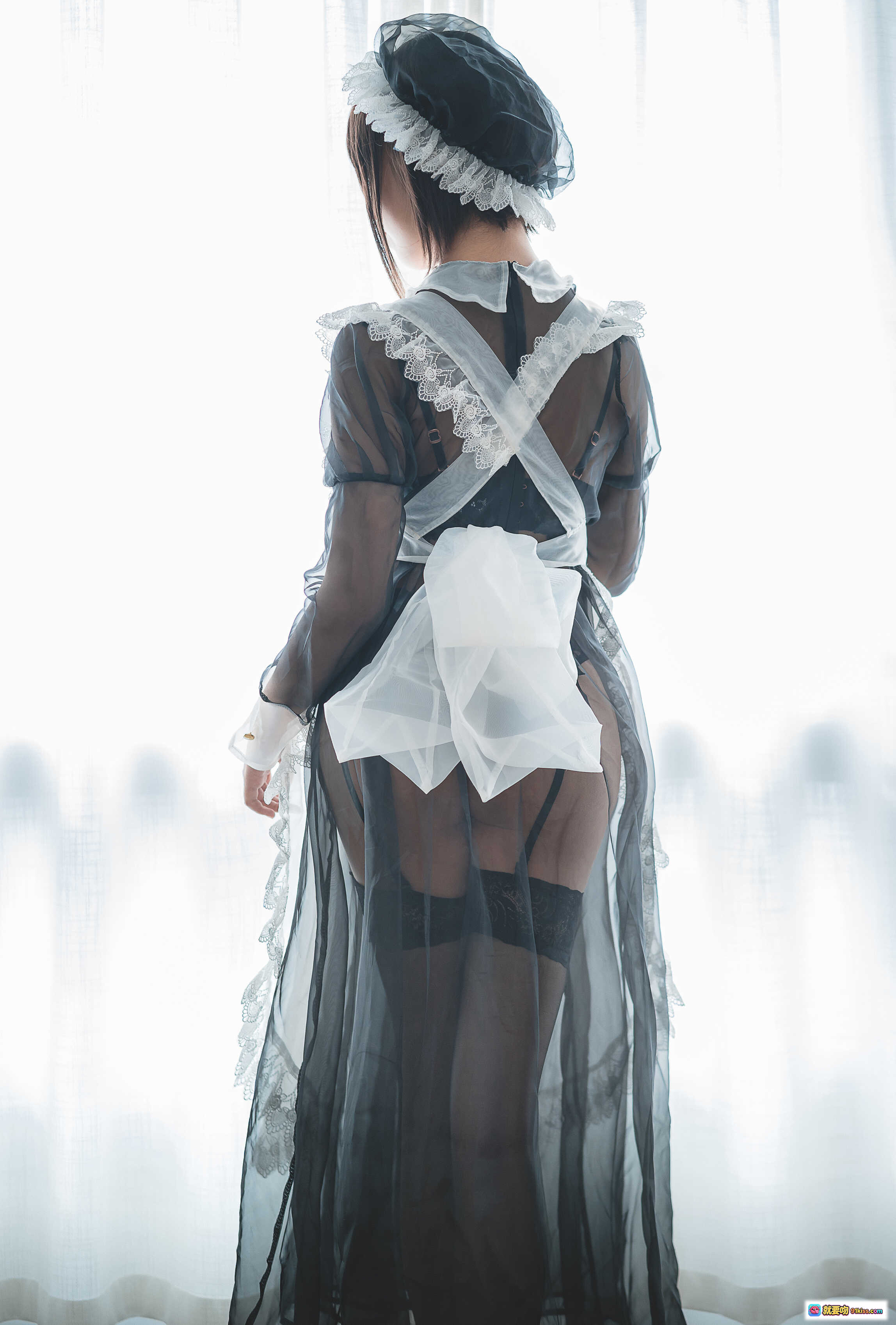 图片[9] - 蜜汁猫裘NO.021透明女仆写真-黑丝蕾丝吊带袜+透视薄纱女仆装+眼镜萌妹沙发躺姿30P - 就要吻