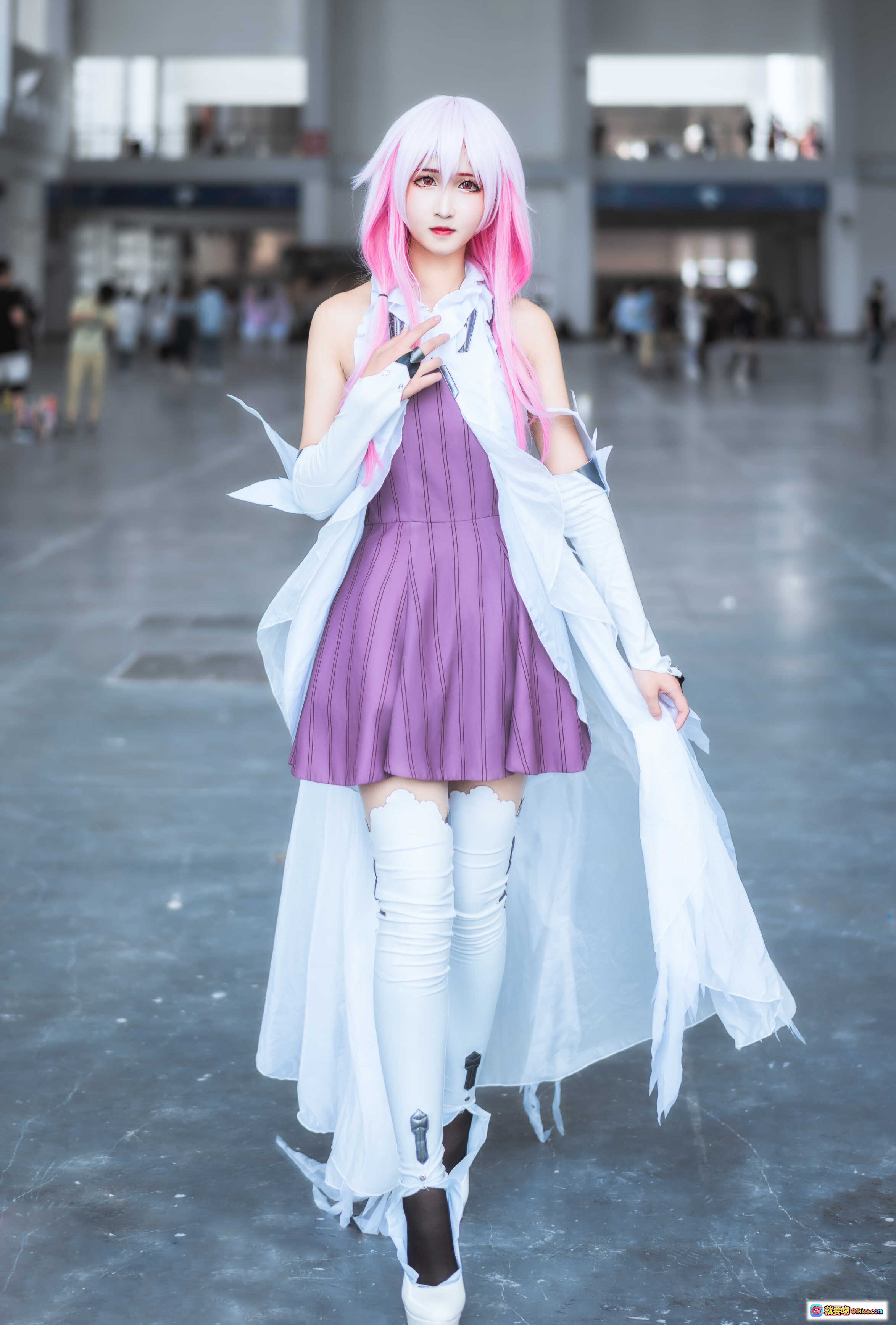 图片[5] - 白丝楪祈Cosplay写真 | 粉发少女工业风场景 | 三度_69 NO.017 精美8P高清图集 - 就要吻