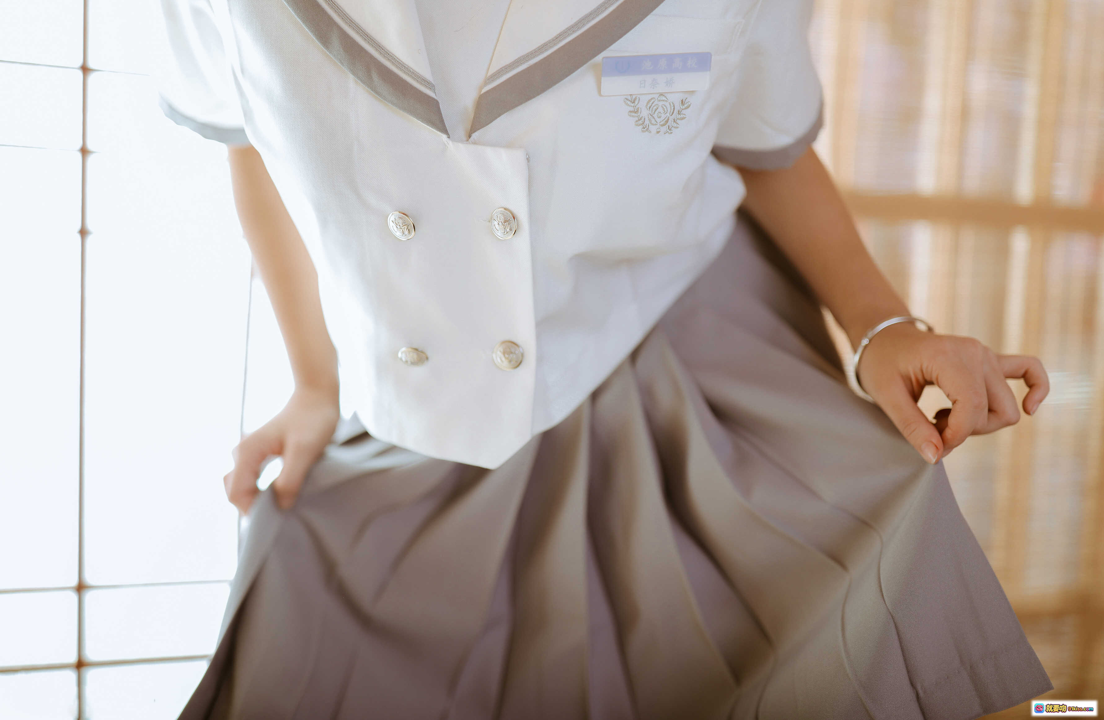 图片[6] - 日奈娇NO.010和风JK制服美腿黑丝袜写真 40P高清图集 木质台阶日系少女风情 - 就要吻