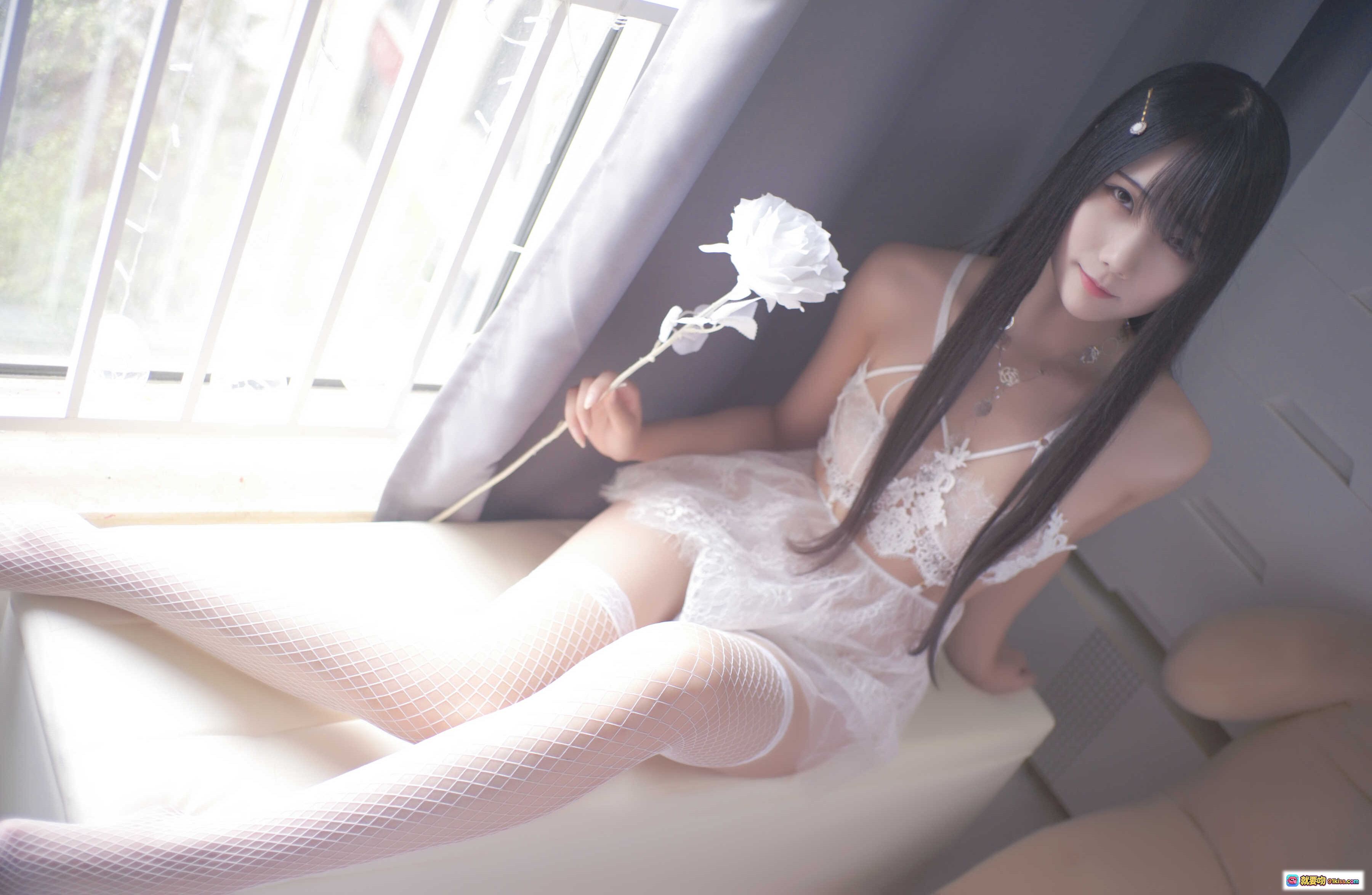 图片[6] - 曉美媽 NO.001 白玫瑰寫真集 41P 290MB 白色蕾絲內衣 漁網襪 甜美誘惑 高清私房照 床上姿態 黑髮少女 純欲風 - 就要吻