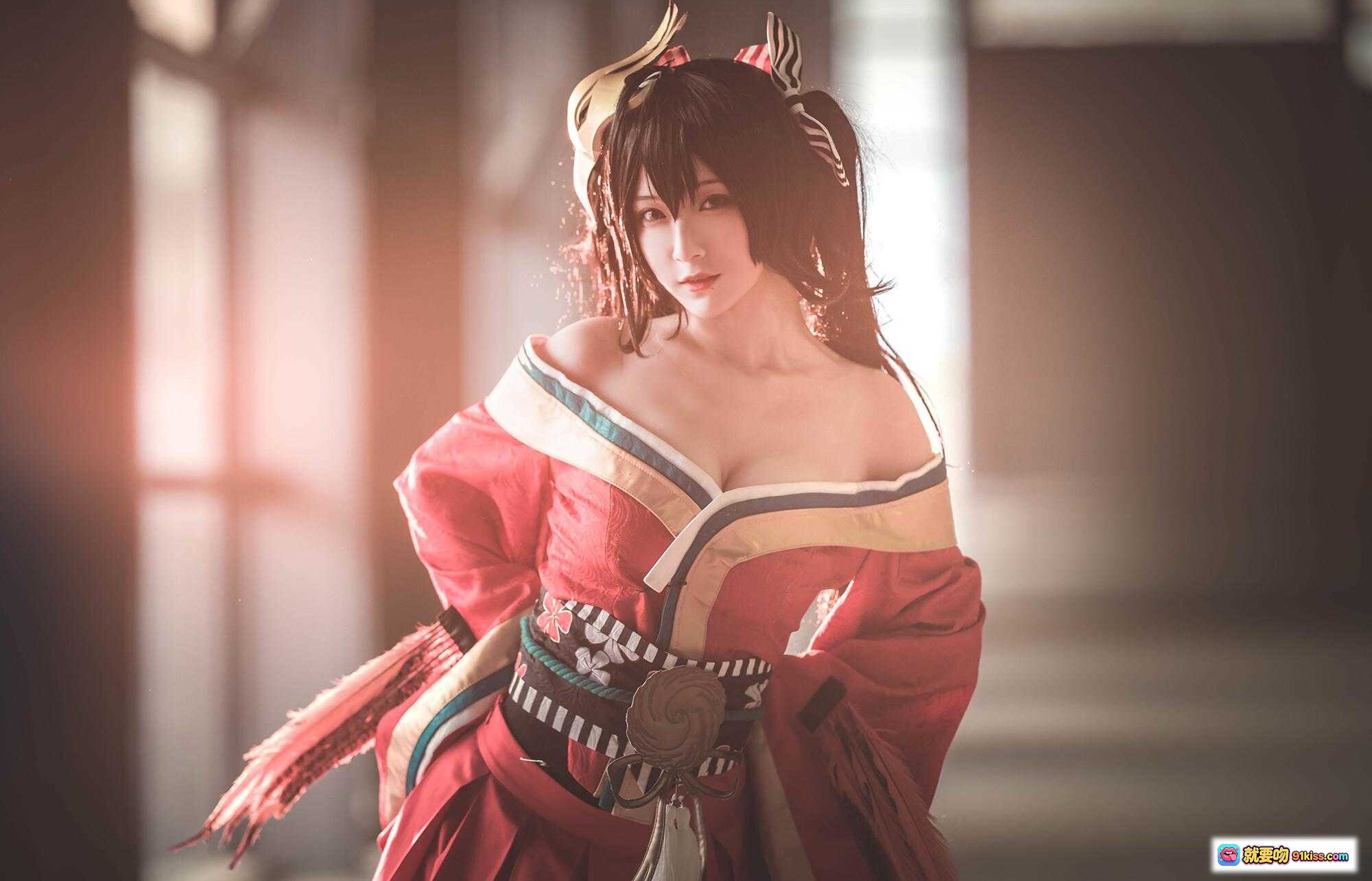 图片[9] - 铁板烧鬼舞w NO.026 漫展大凤 Cosplay 精美和风造型 窗边坐姿写真 24P高清图集 - 就要吻