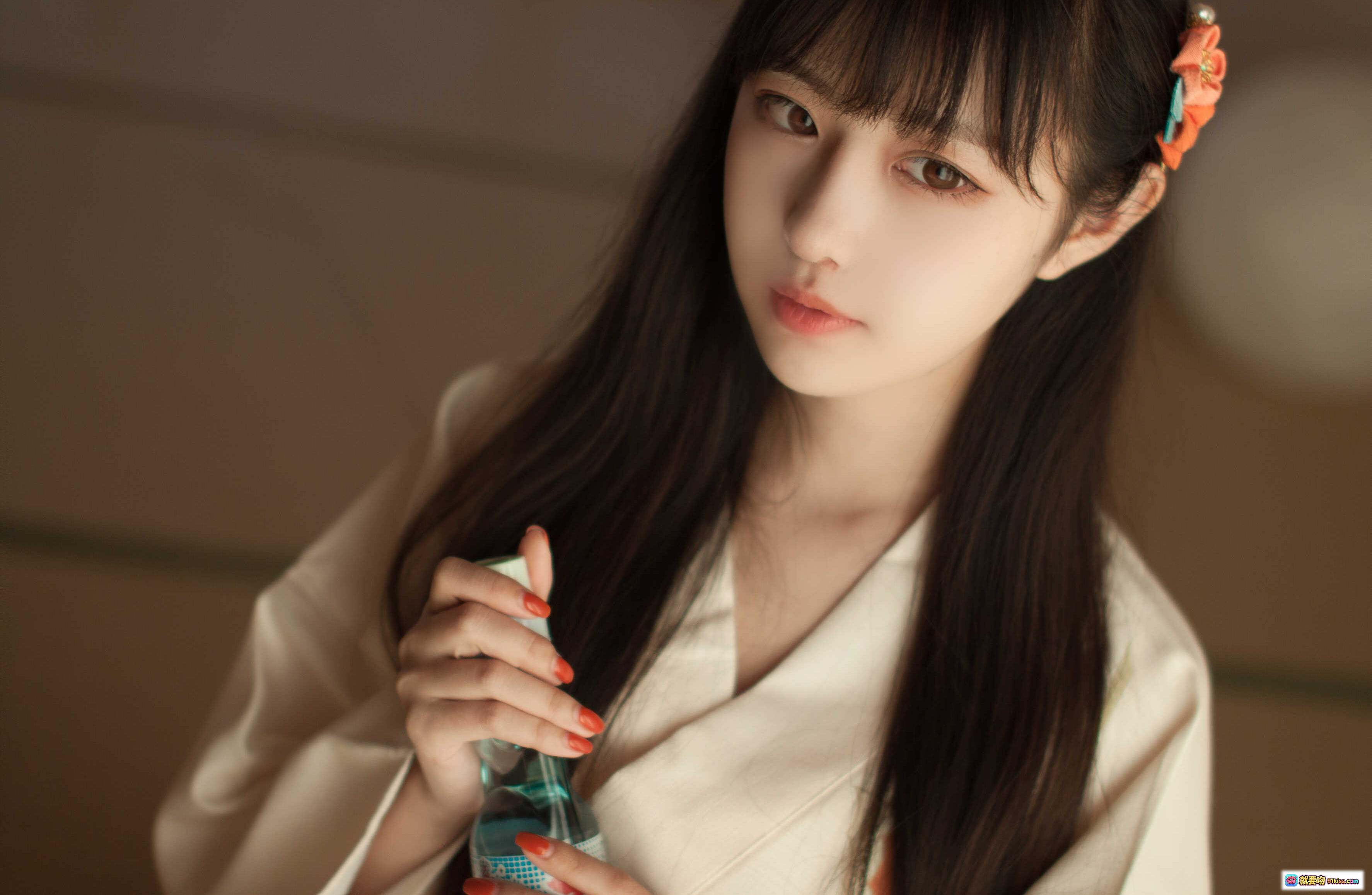 图片[7] - Shika小鹿鹿NO.011和服写真 | 日式传统白底红腰带和服少女 | 日本庭院背景 | 精致发饰与温柔气质 | 19P高清图集 - 就要吻